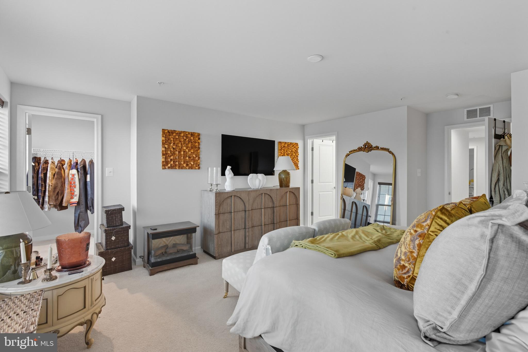 GLENN DALE COMMONS - Residential