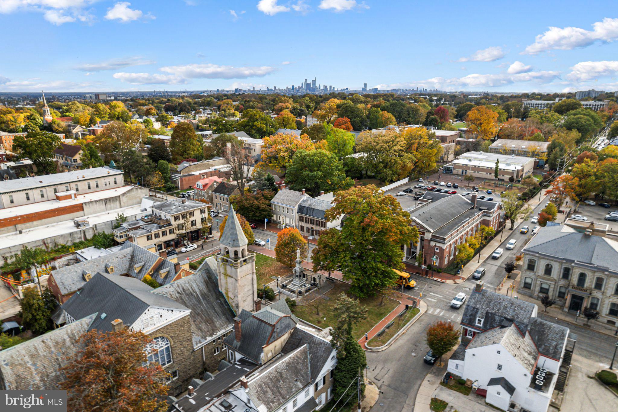 GERMANTOWN - Commercial Sale