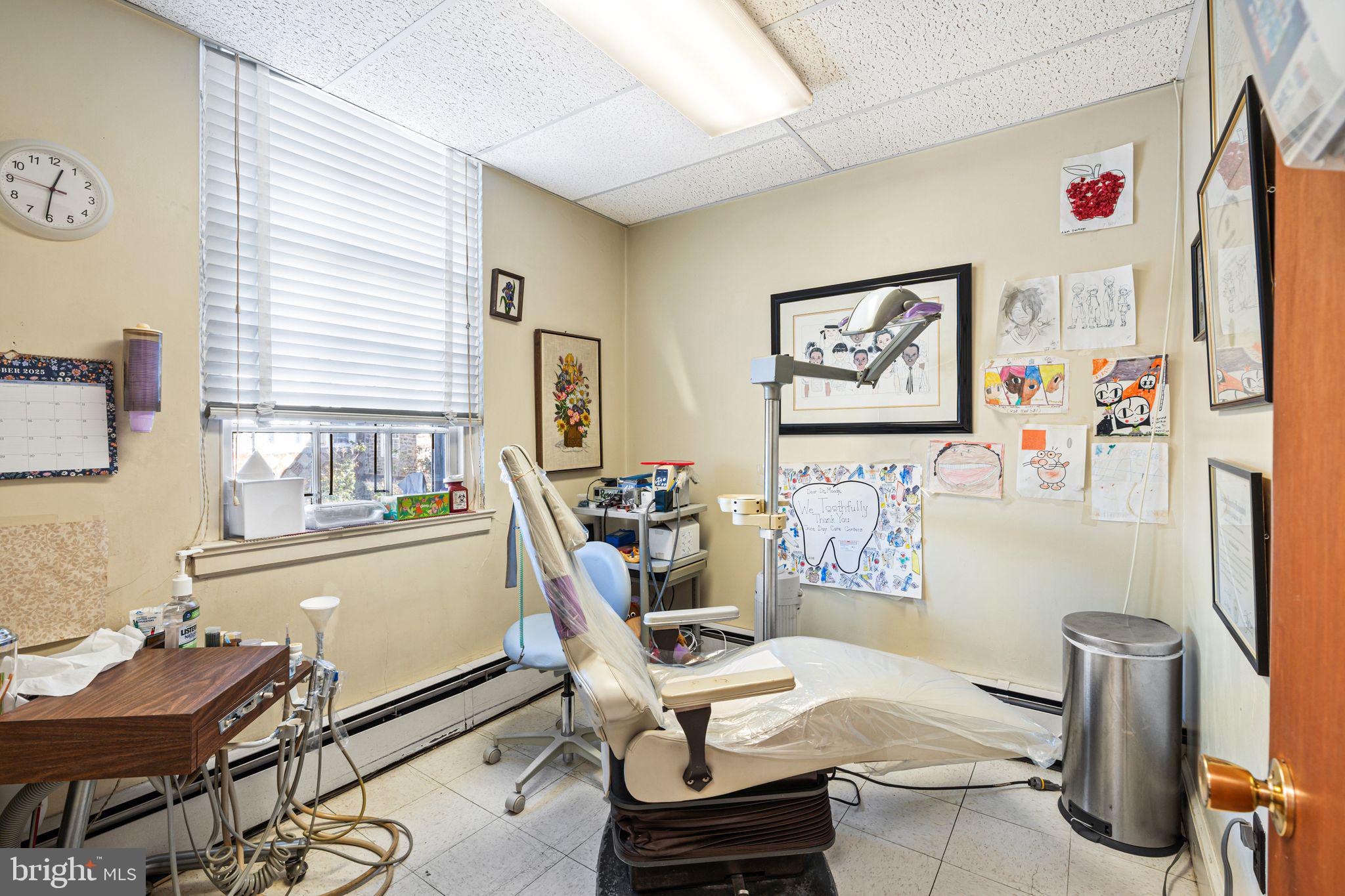 GERMANTOWN - Commercial Sale