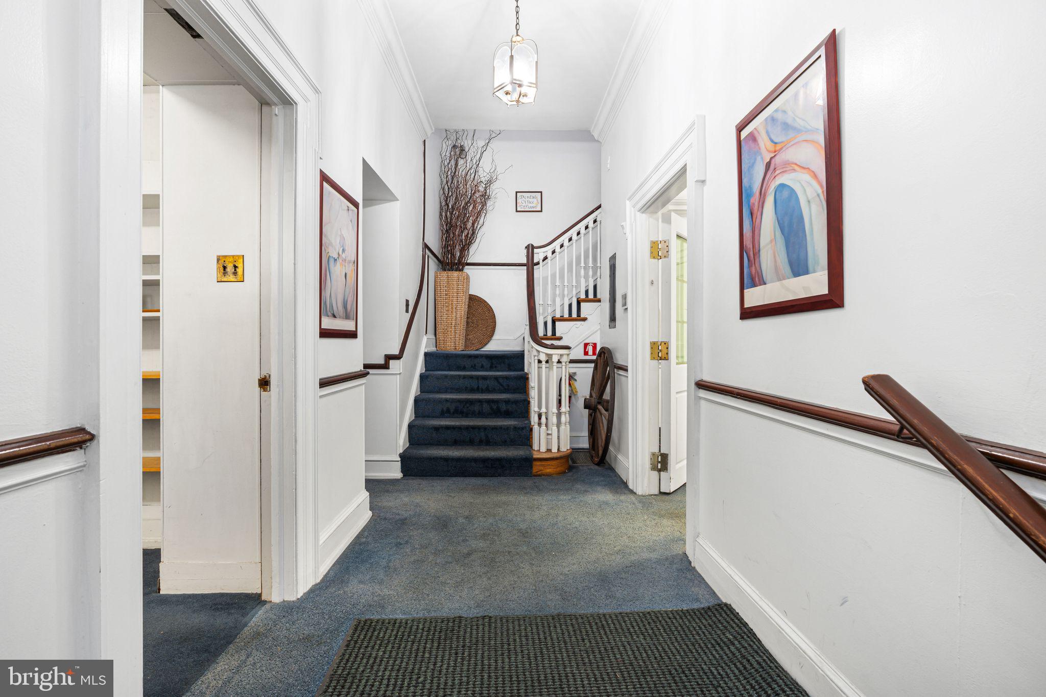 GERMANTOWN - Commercial Sale