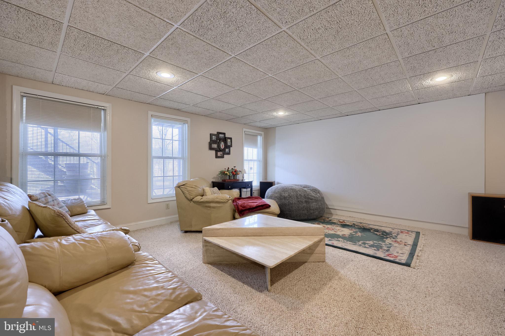 WINCHESTER PARK - Residential