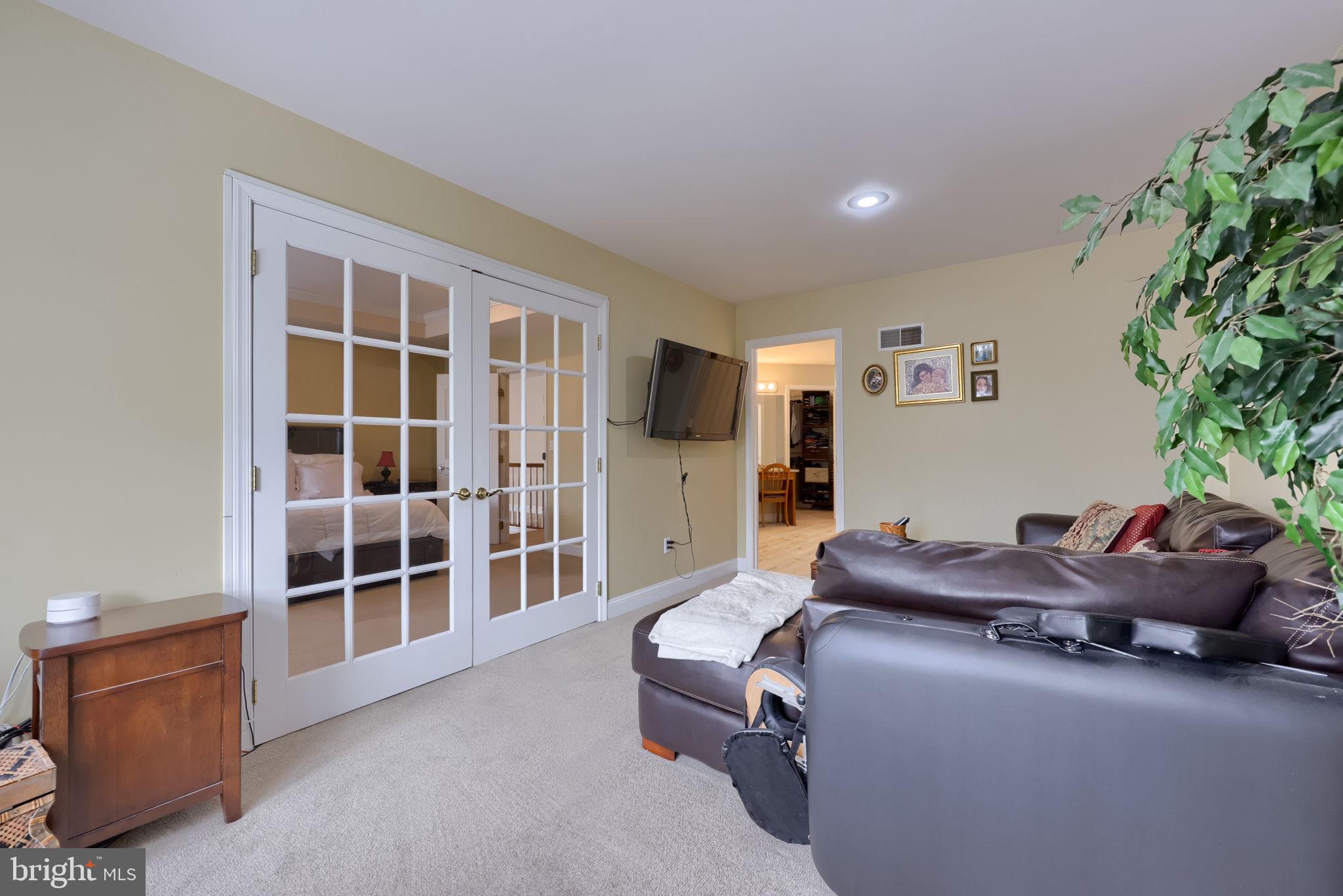 WINCHESTER PARK - Residential