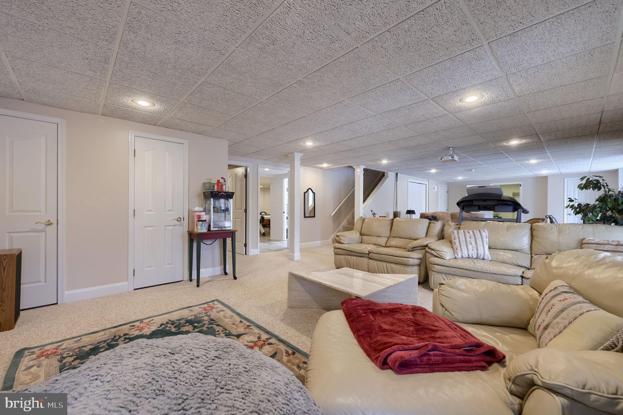 WINCHESTER PARK - Residential