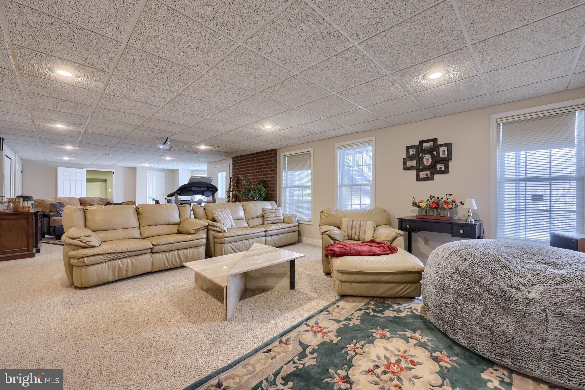 WINCHESTER PARK - Residential