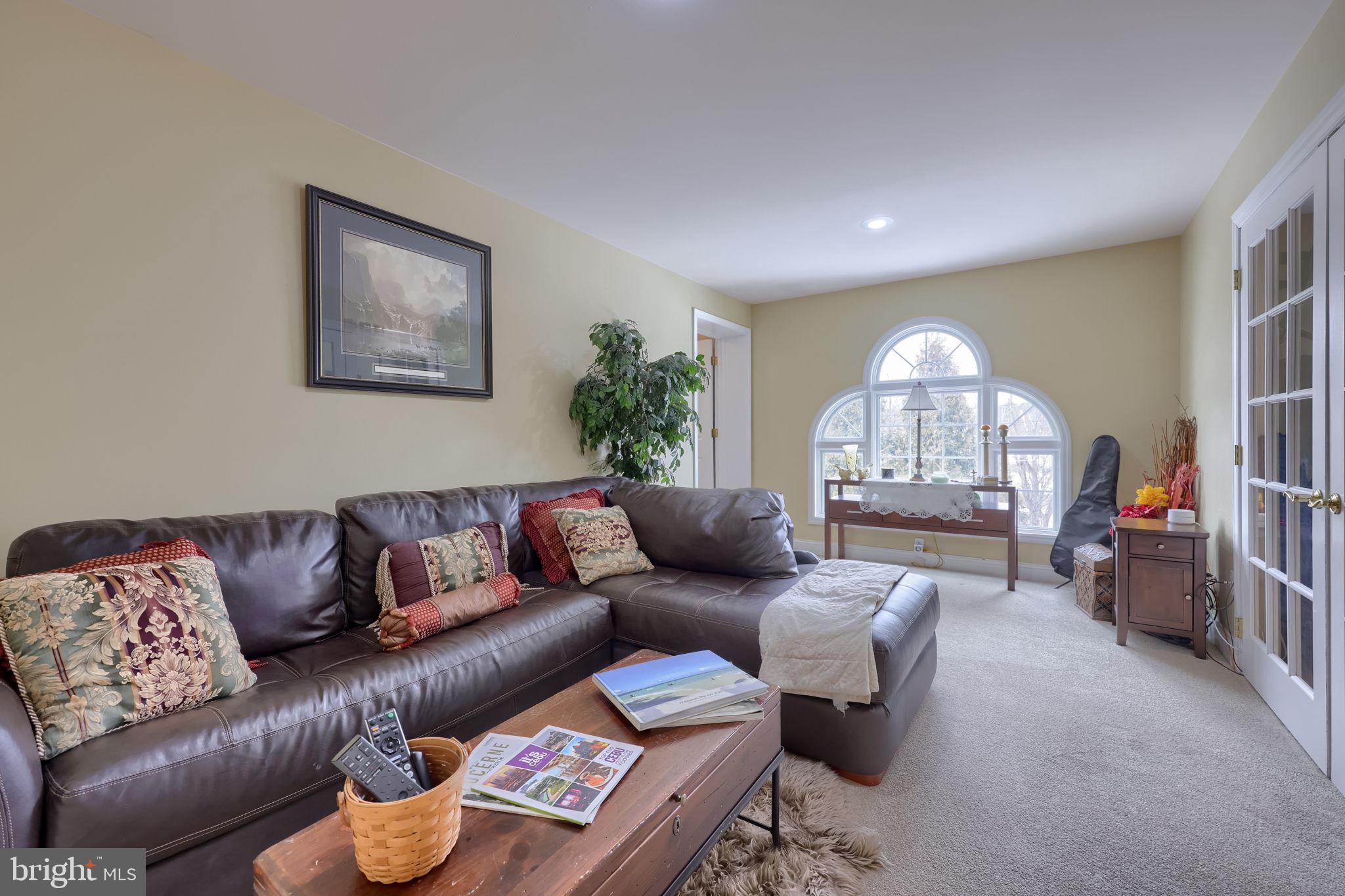 WINCHESTER PARK - Residential