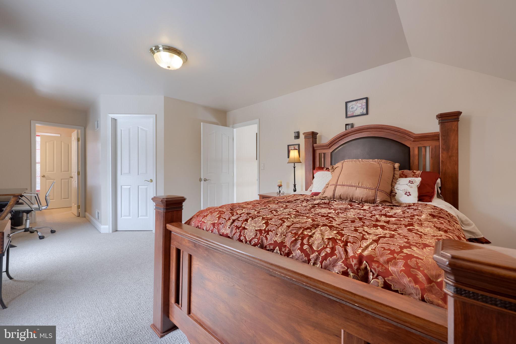 WINCHESTER PARK - Residential