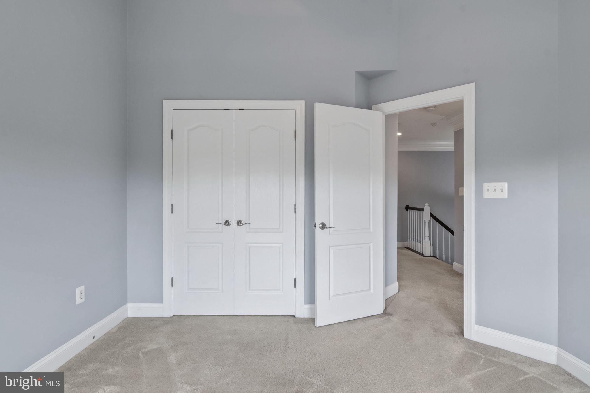 SADDLE RIDGE - Residential