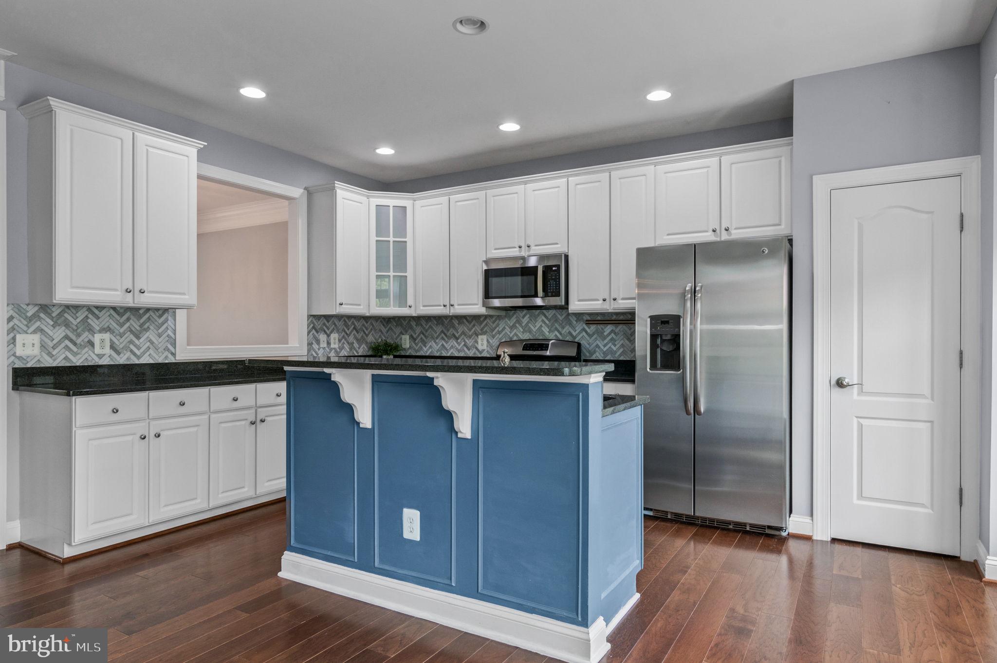 SADDLE RIDGE - Residential