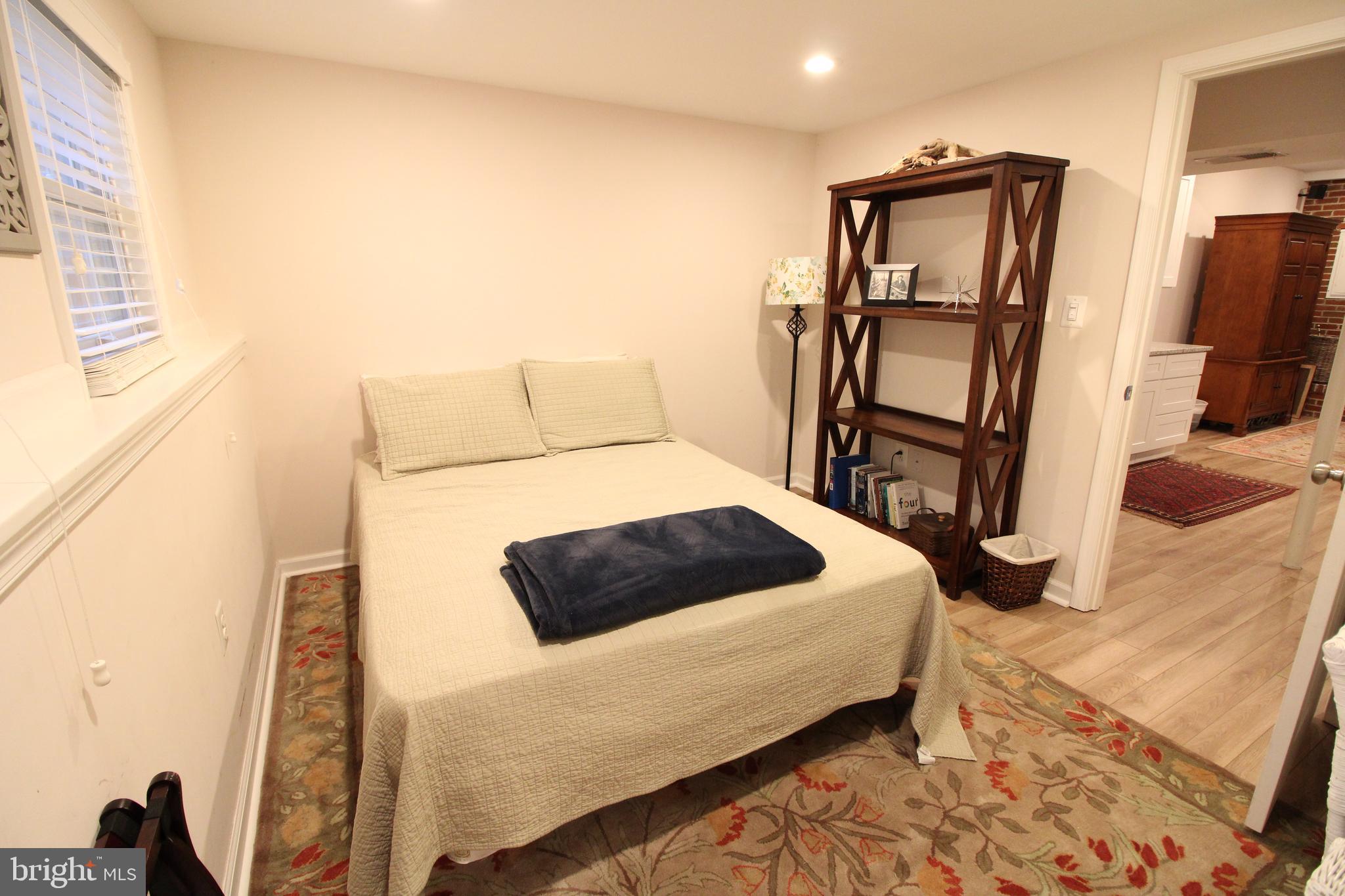 BURKE CENTRE - Residential Lease