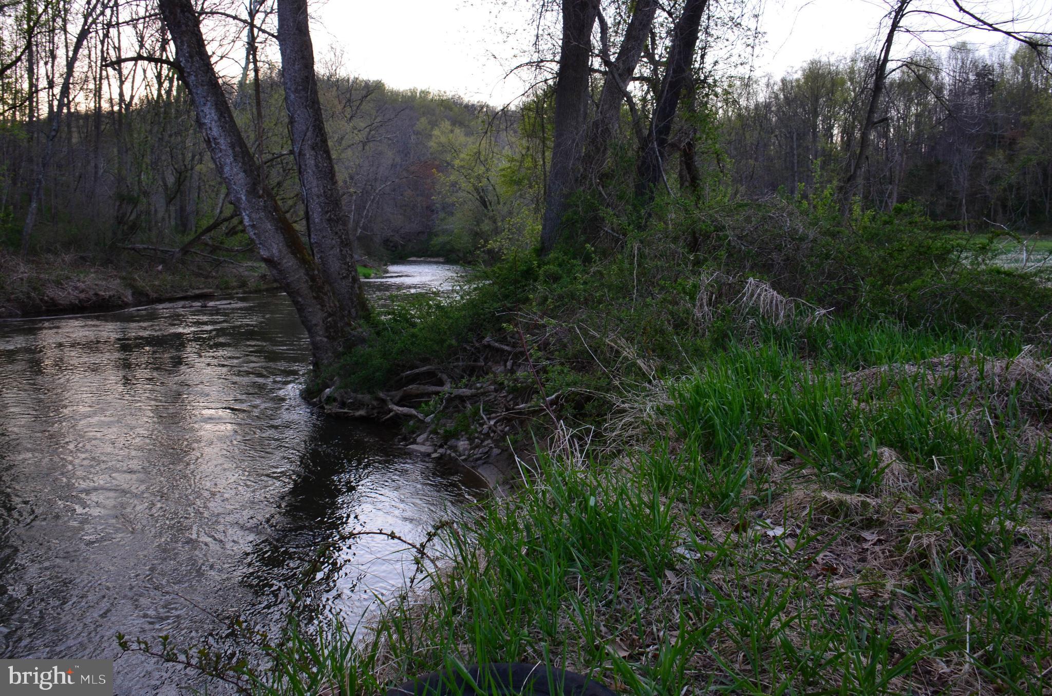 FAIRVIEW FARM - Farm