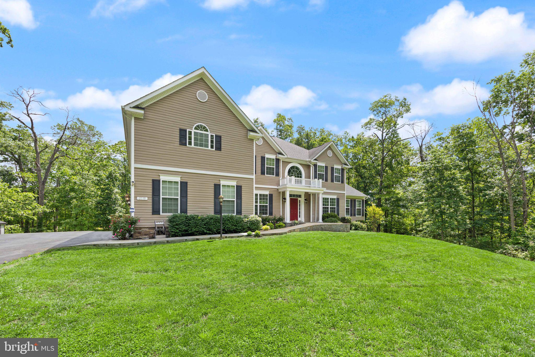 2775 MEANDER CREEK LANE