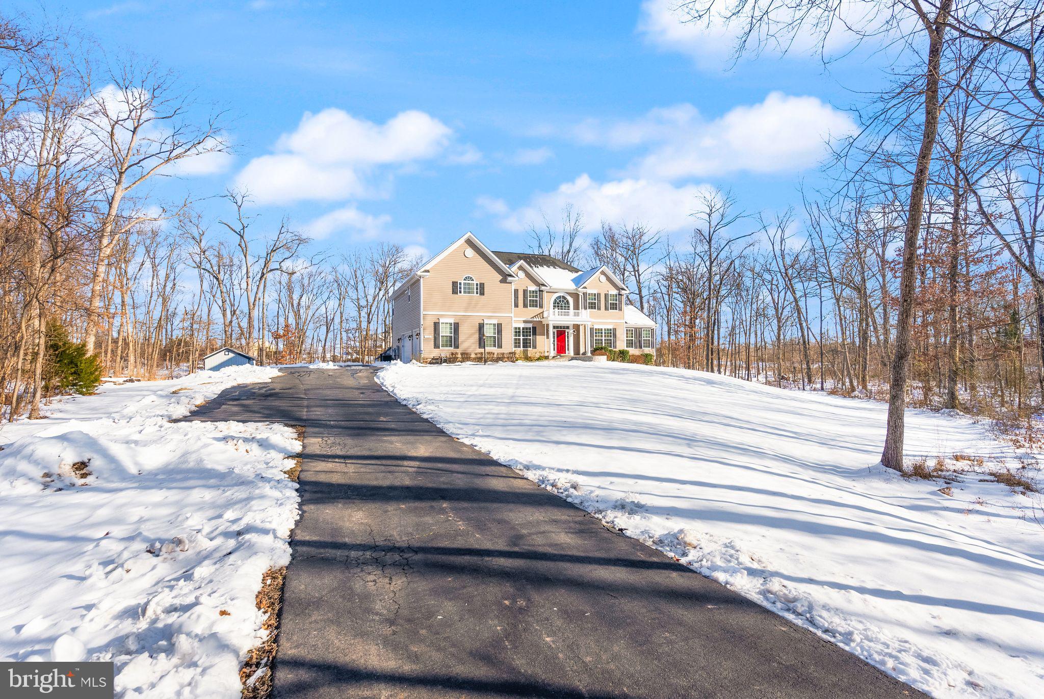 2775 MEANDER CREEK LANE