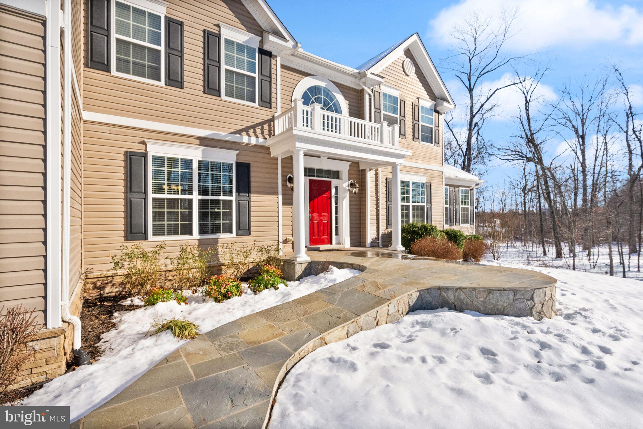2775 MEANDER CREEK LANE