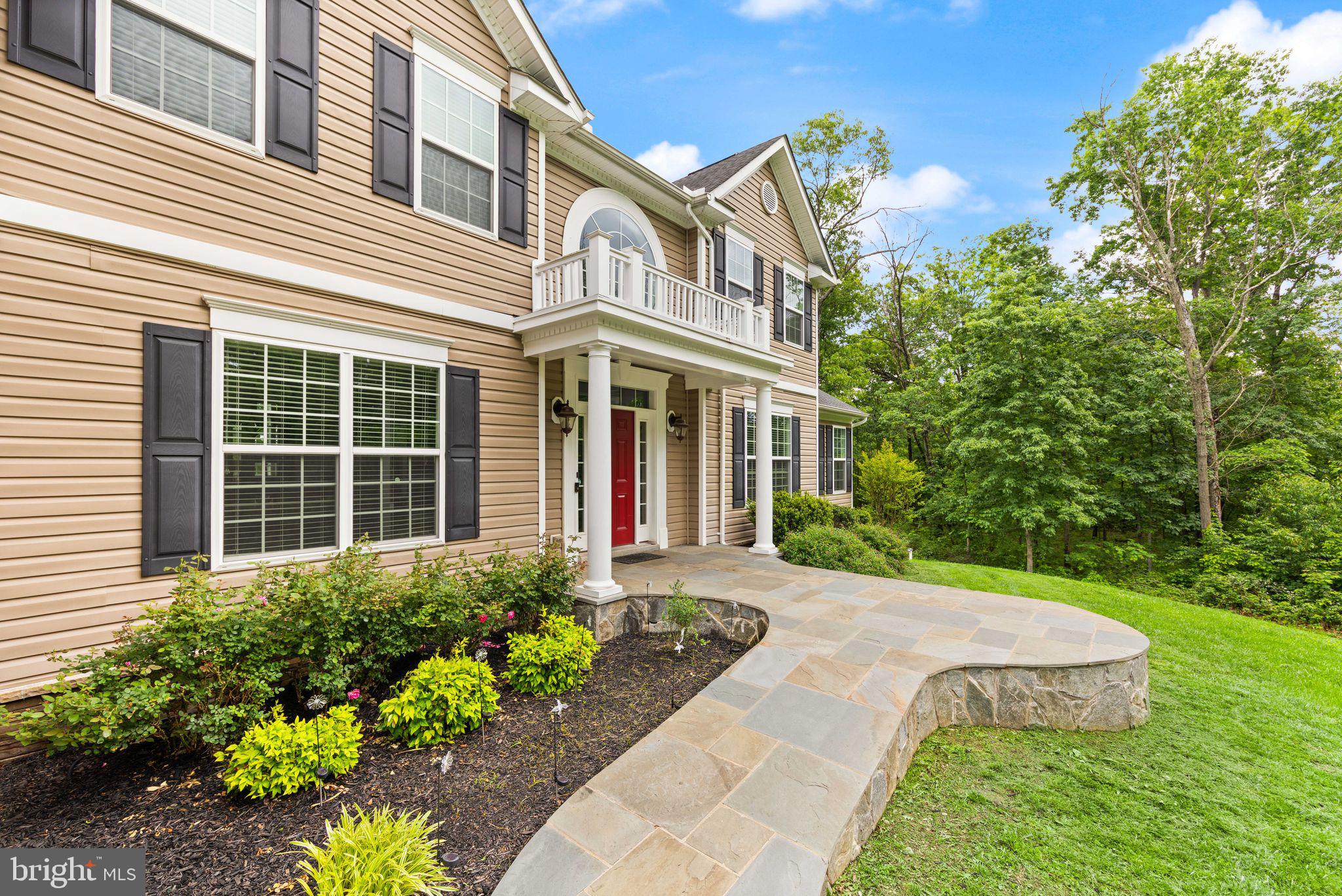 2775 MEANDER CREEK LANE