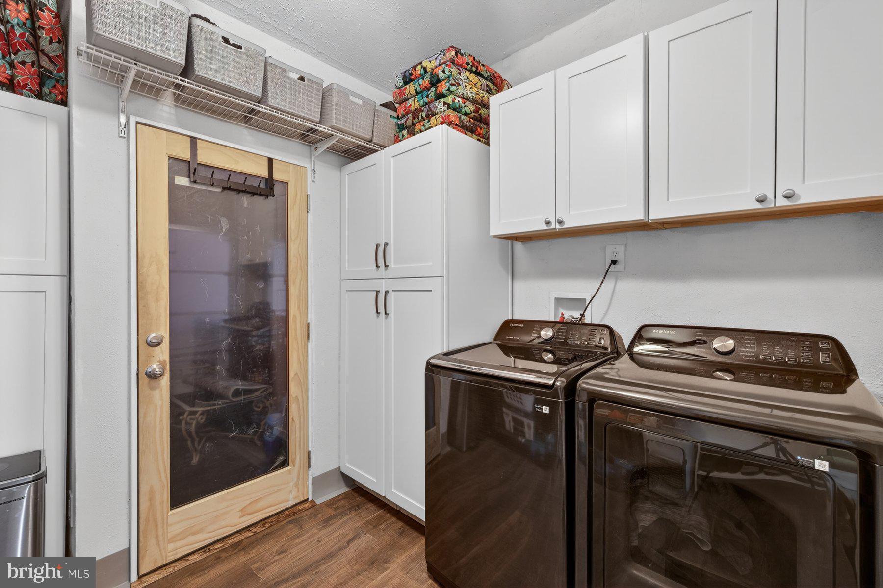 BUCKINGHAM HILLS - Residential