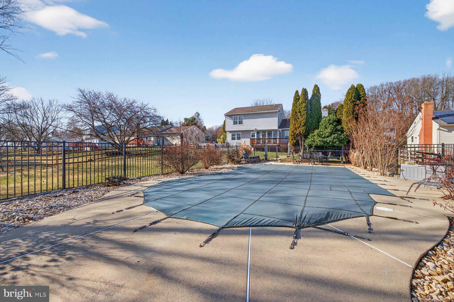 BUCKINGHAM HILLS - Residential