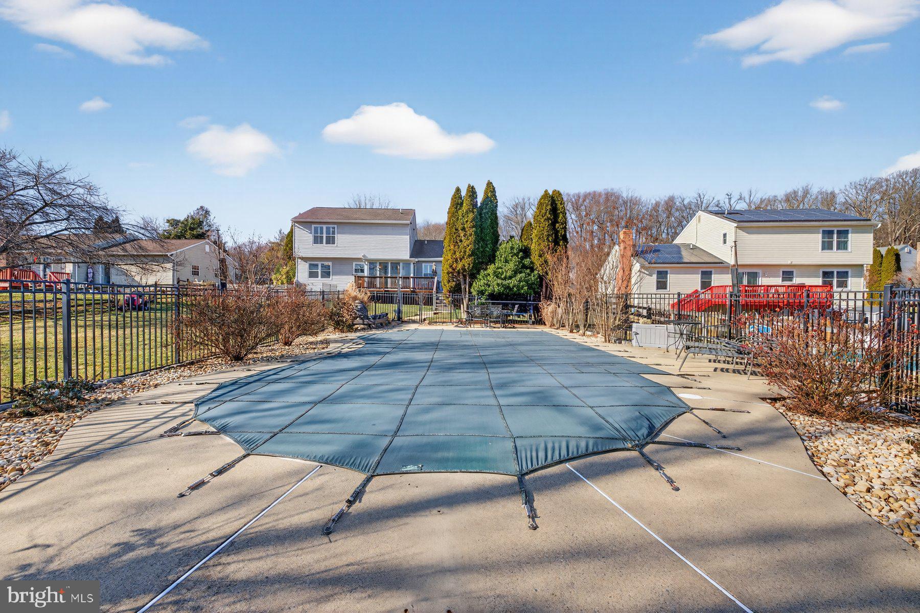 BUCKINGHAM HILLS - Residential