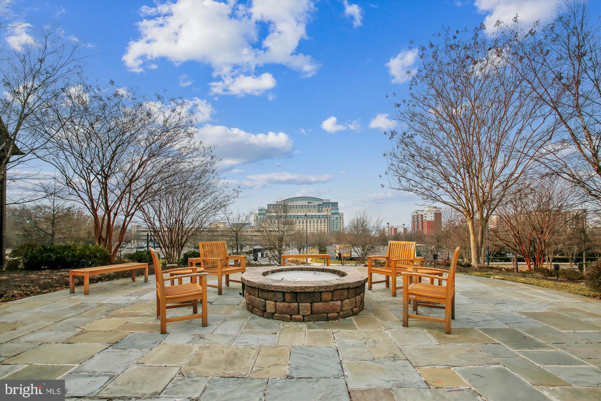 POTOMAC OVERLOOK CONDO - Residential