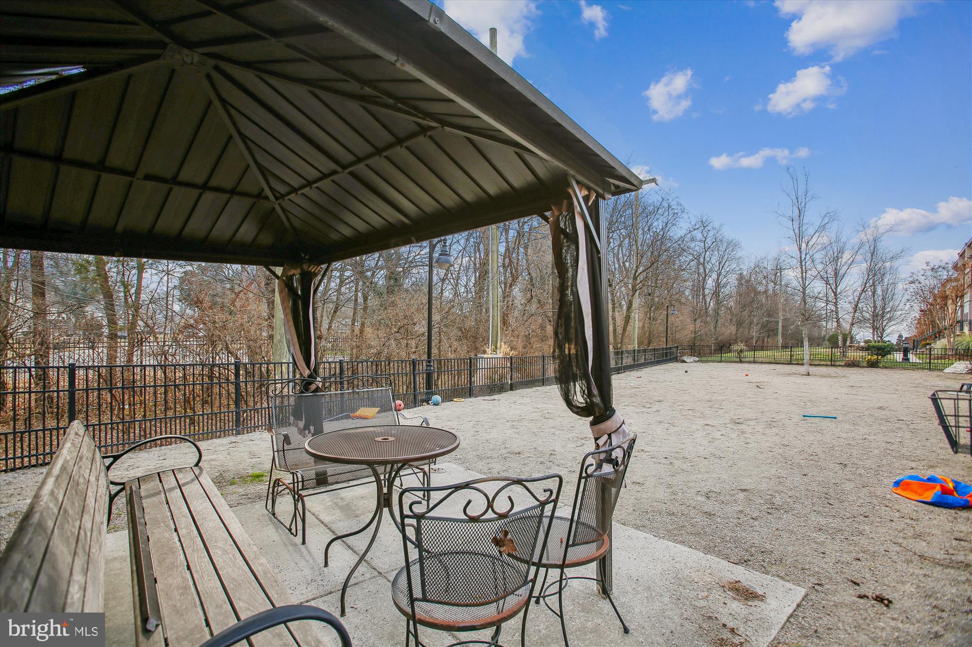 POTOMAC OVERLOOK CONDO - Residential