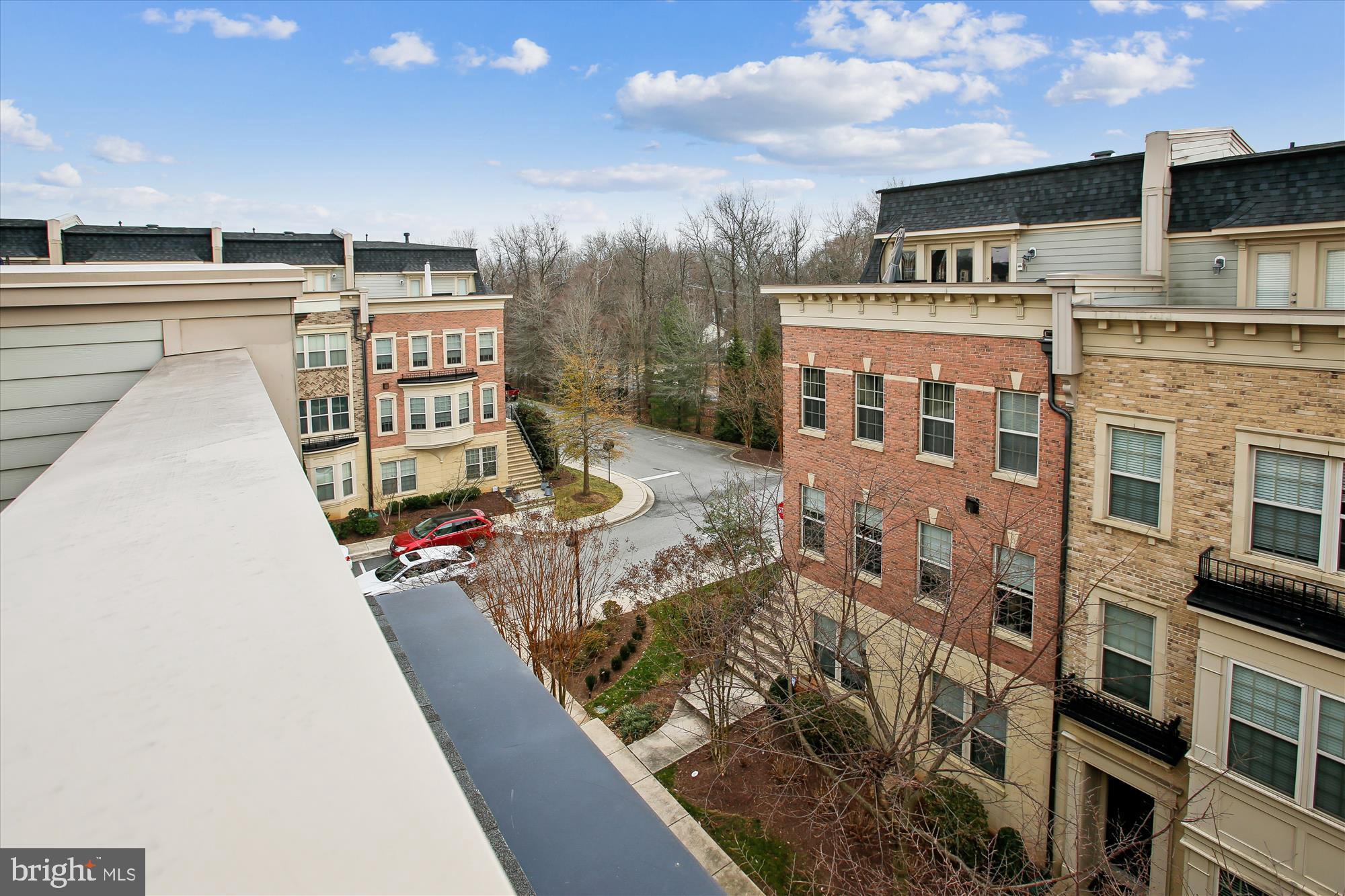 POTOMAC OVERLOOK CONDO - Residential