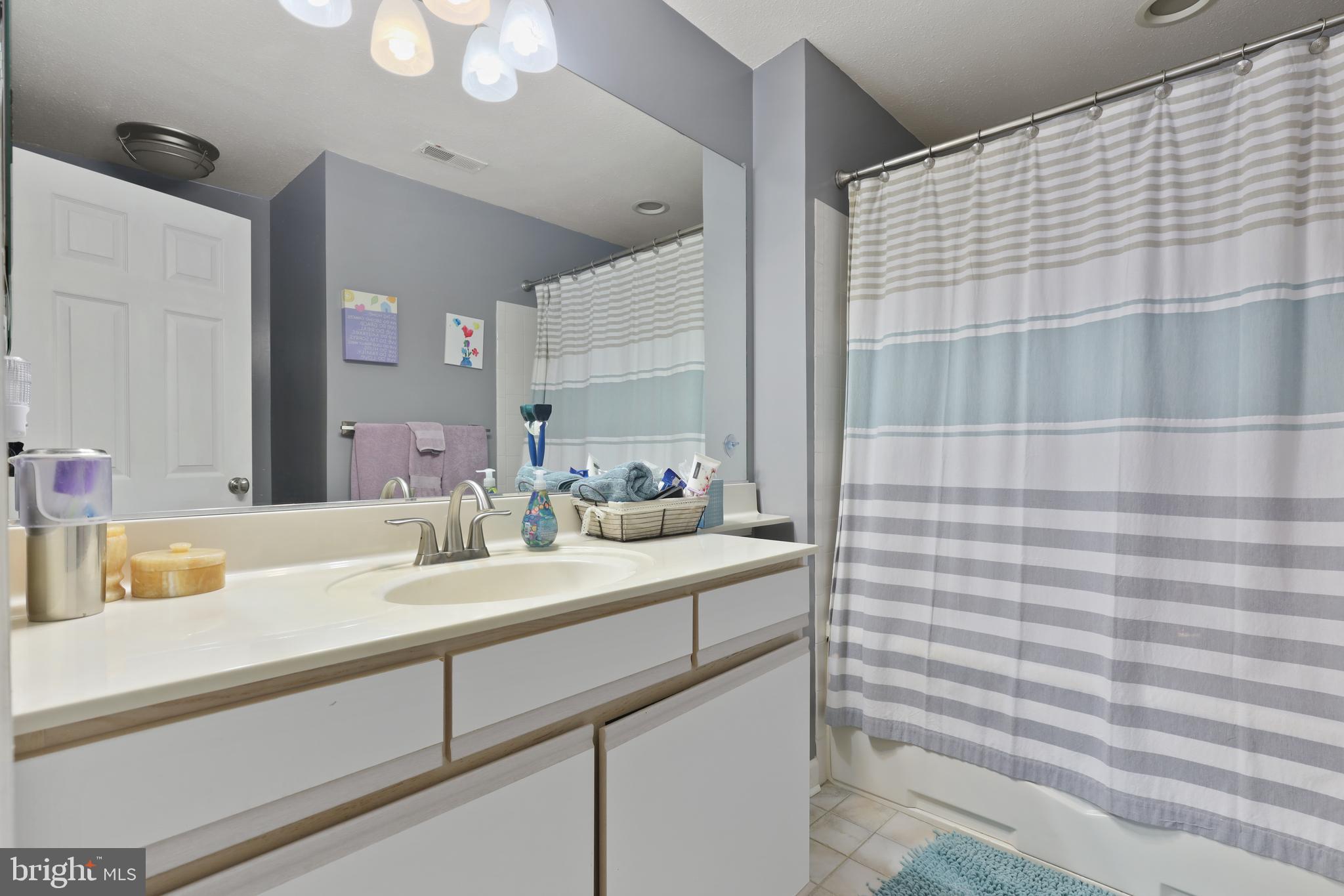 BRISTOL GREEN - Residential