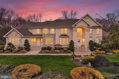 13 Palmer Circle, Millstone Twp, NJ 08535 - MLS#: NJMM2004524