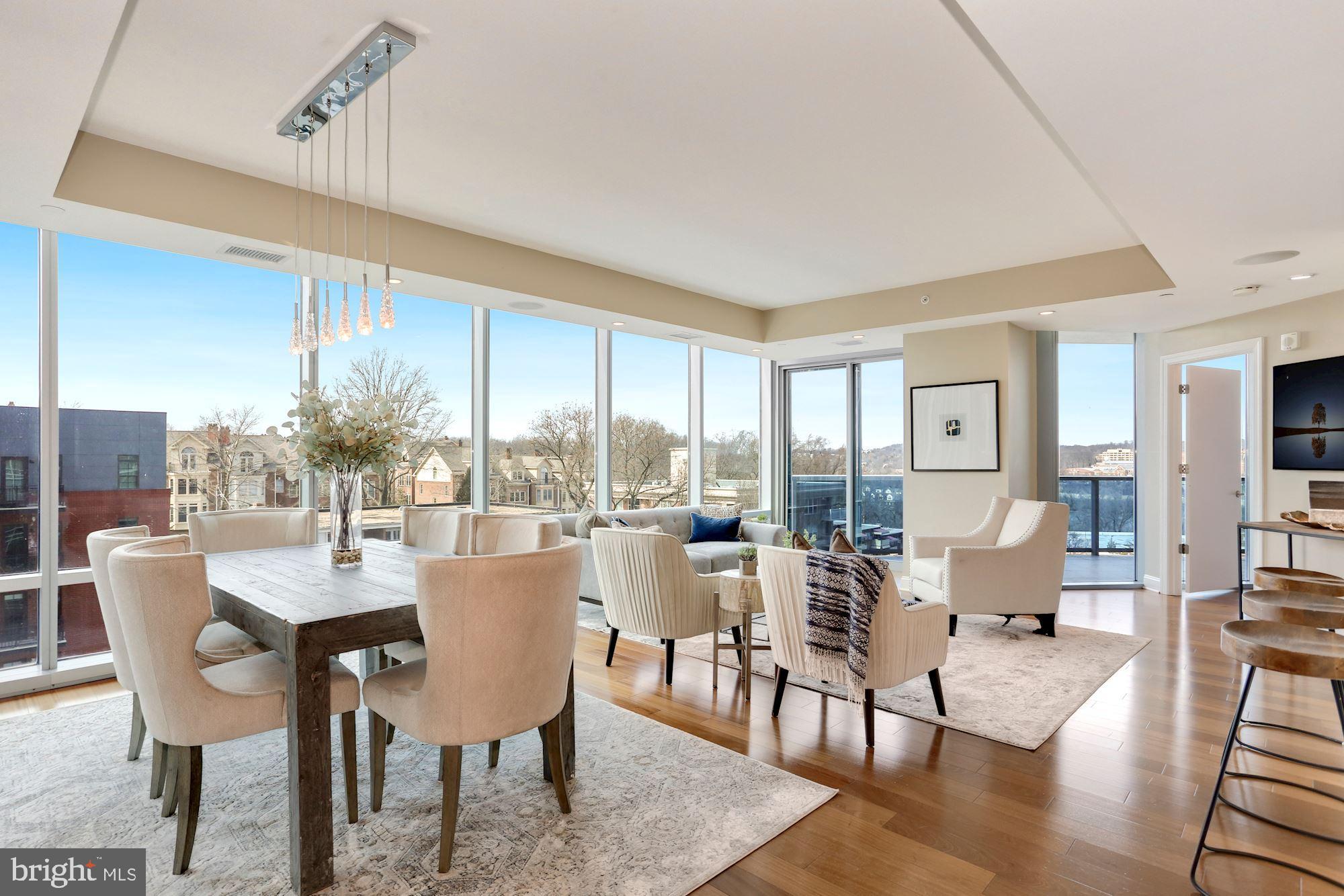 TURNBERRY TOWER - Residential