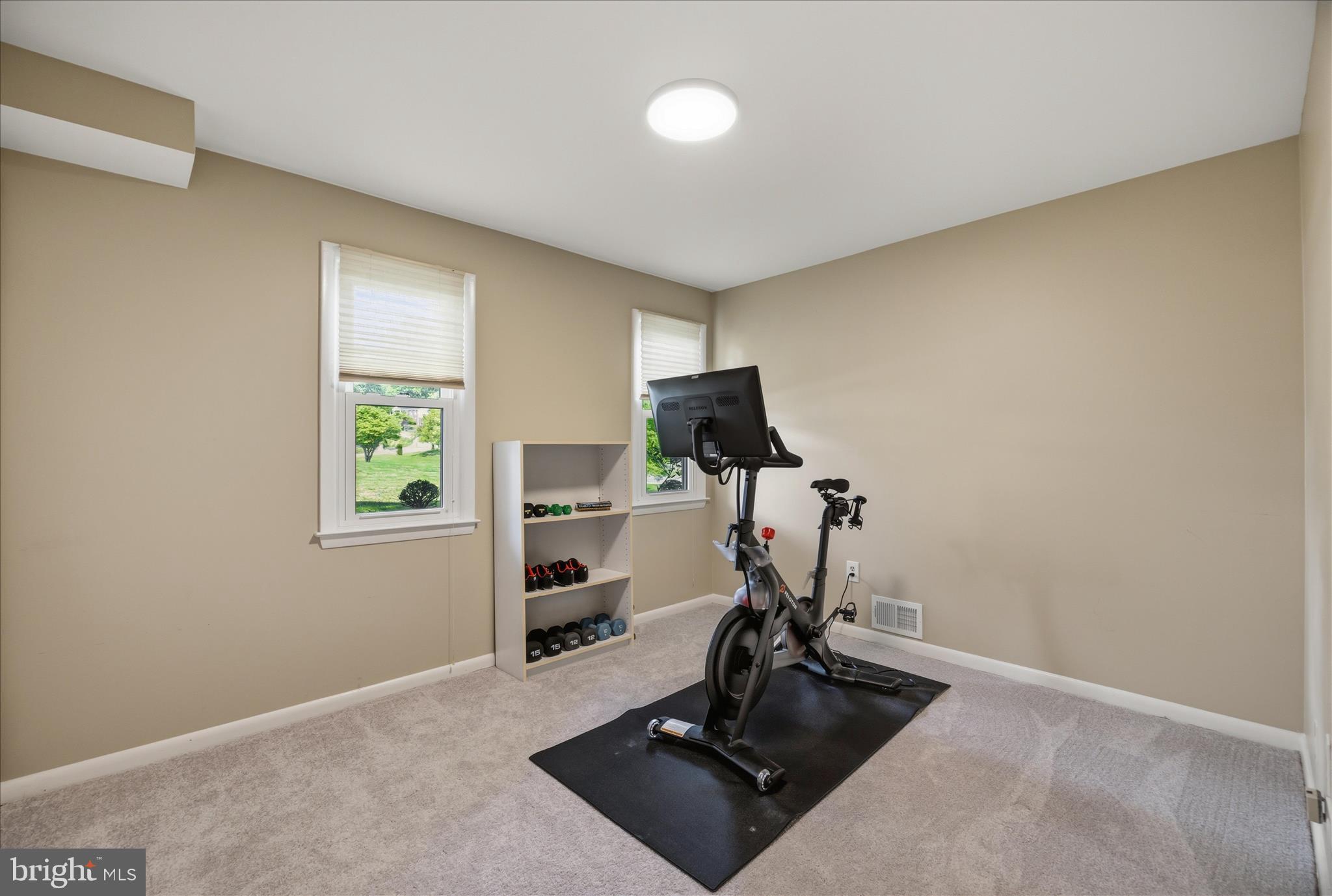 BROOKVILLE KNOLLS - Residential