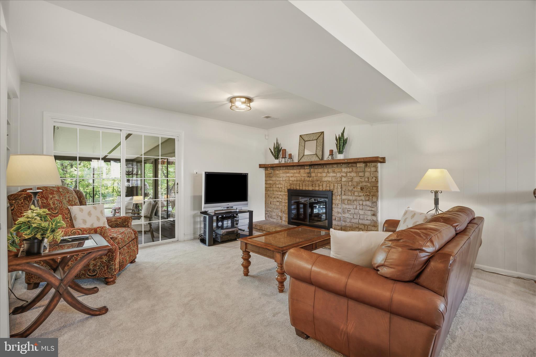 BROOKVILLE KNOLLS - Residential