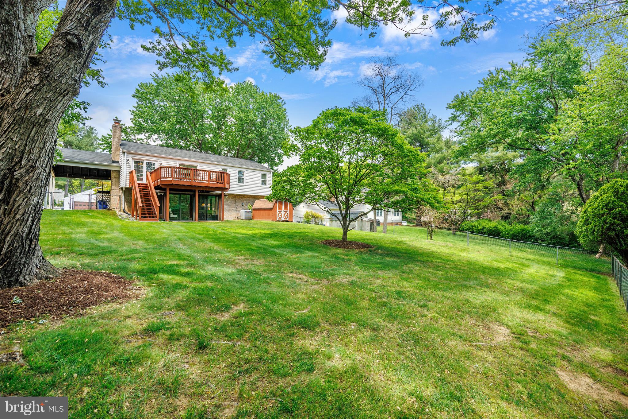 BROOKVILLE KNOLLS - Residential