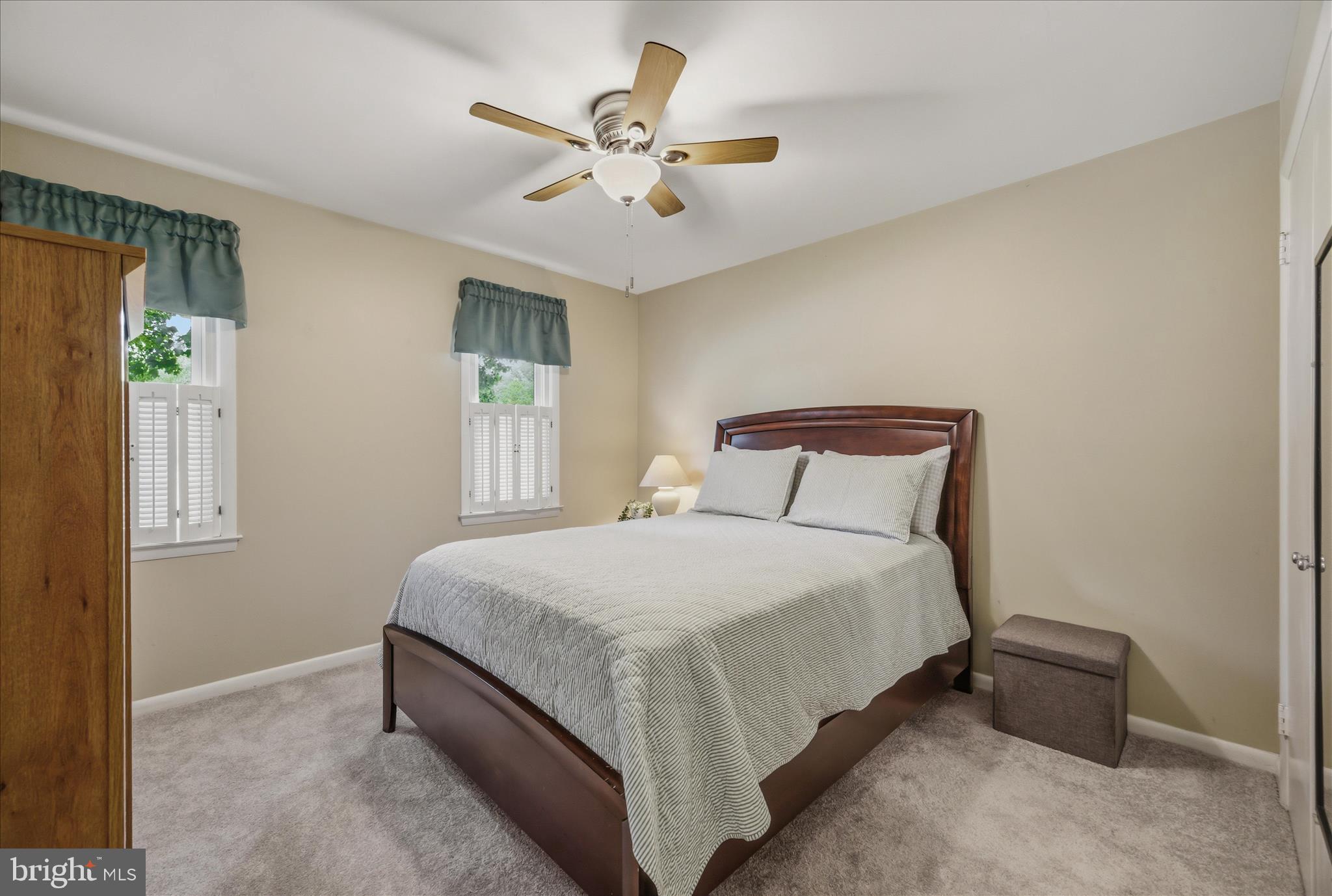 BROOKVILLE KNOLLS - Residential