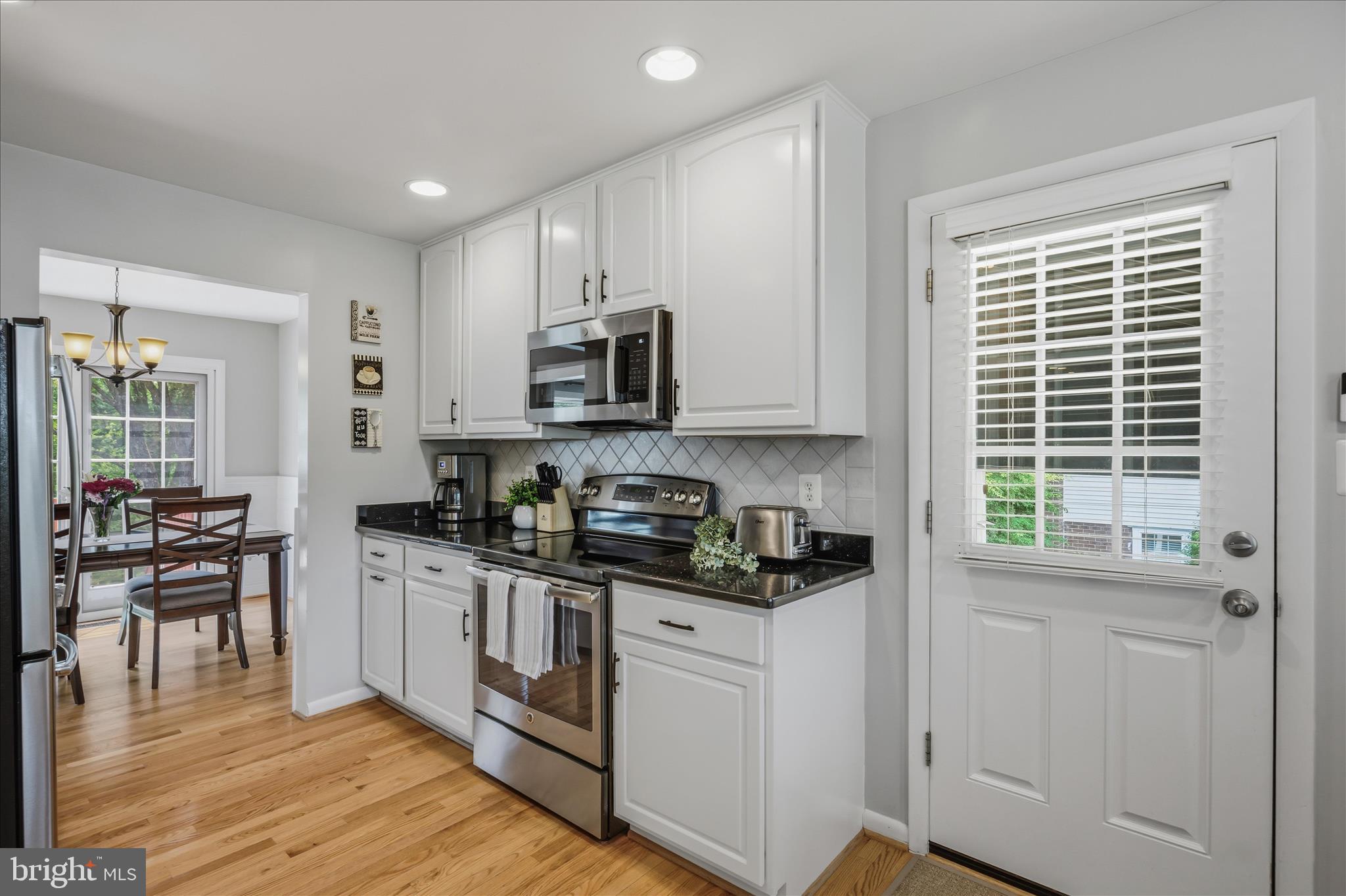 BROOKVILLE KNOLLS - Residential