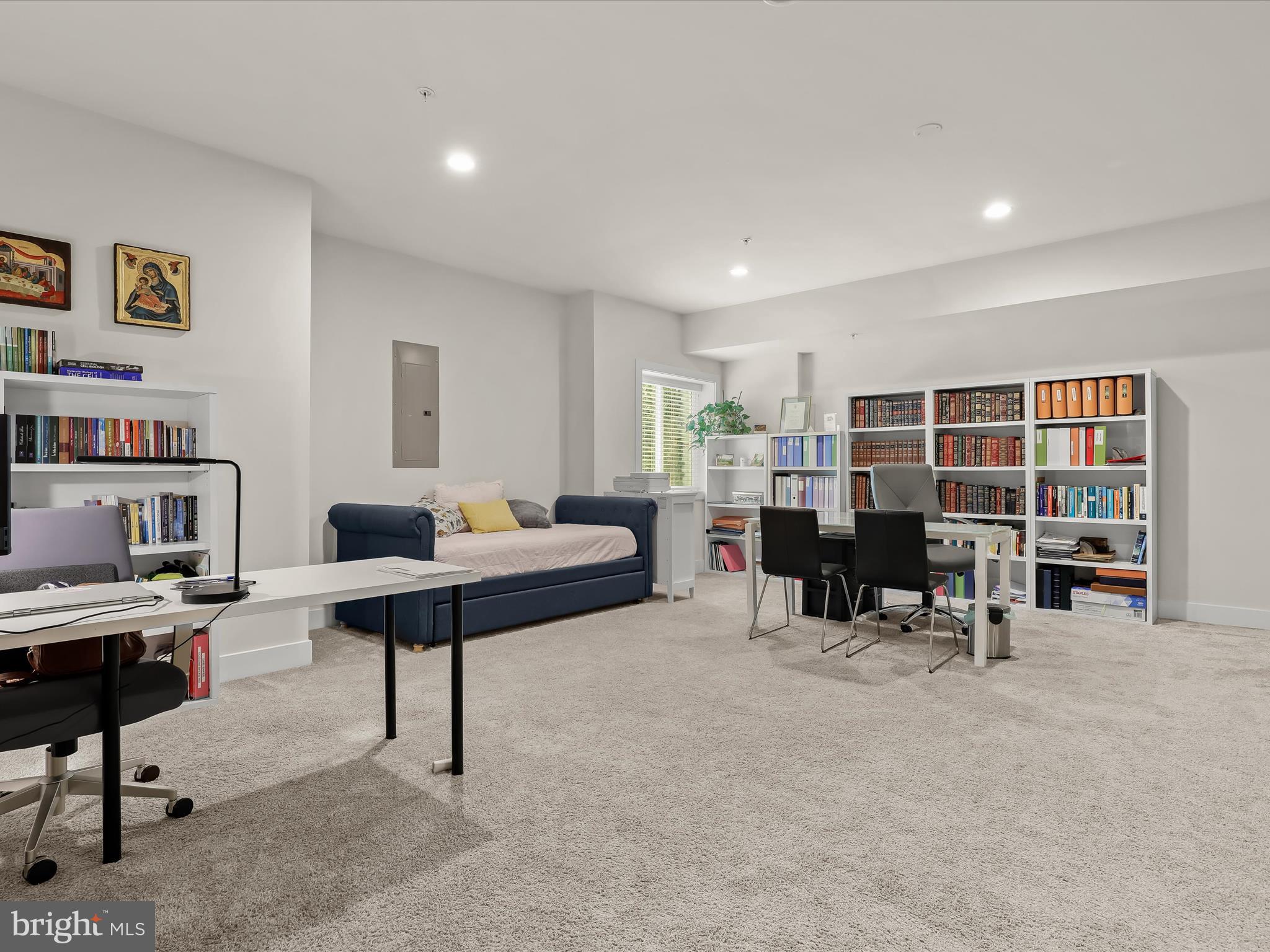 TURF VALLEY - Residential