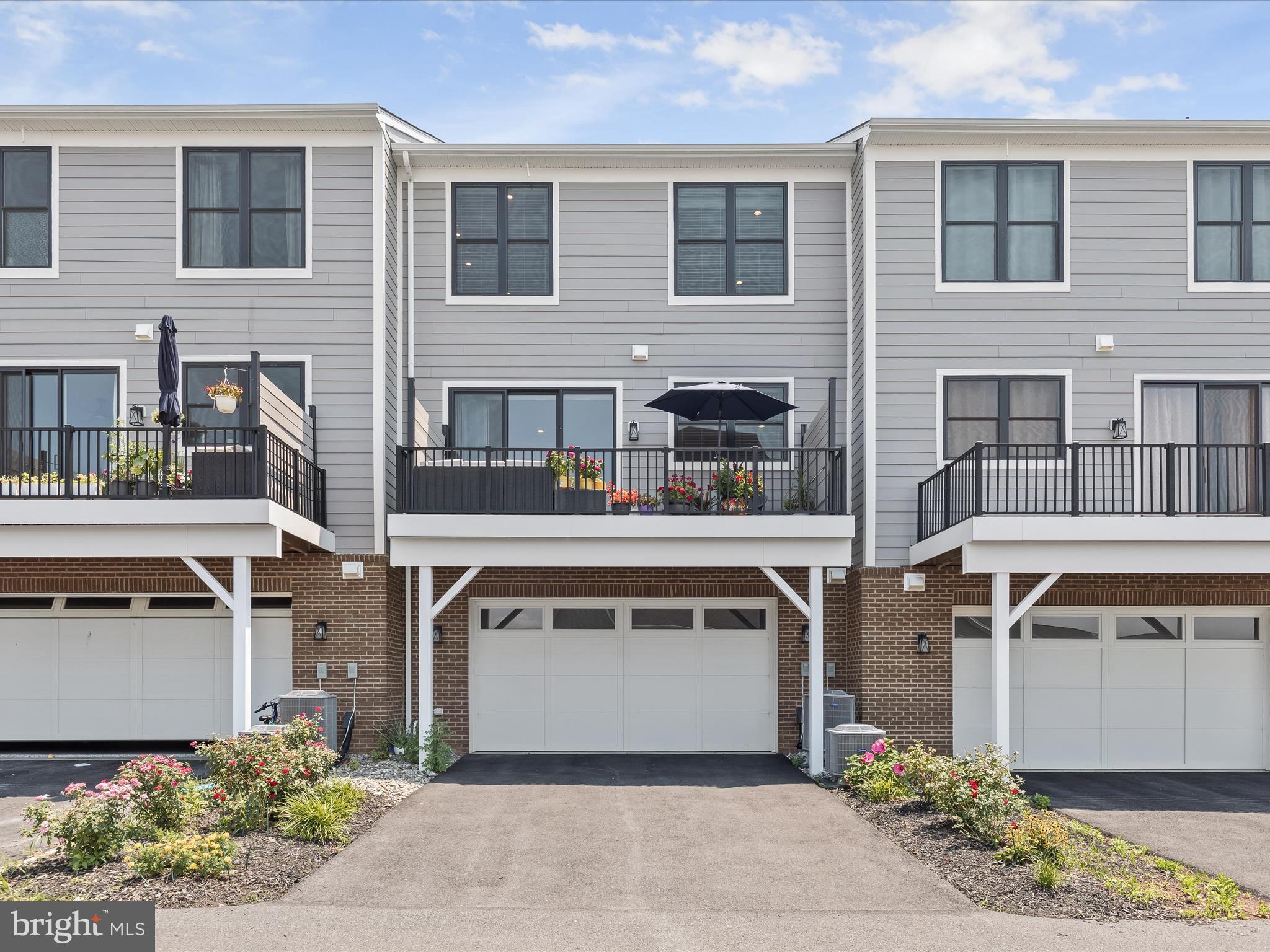 TURF VALLEY - Residential