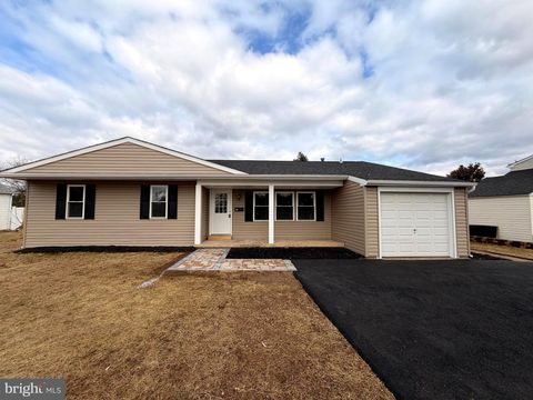 Photo of 519 Hood Boulevard, FAIRLESS HILLS, PA 19030 (MLS # PABU2114526)