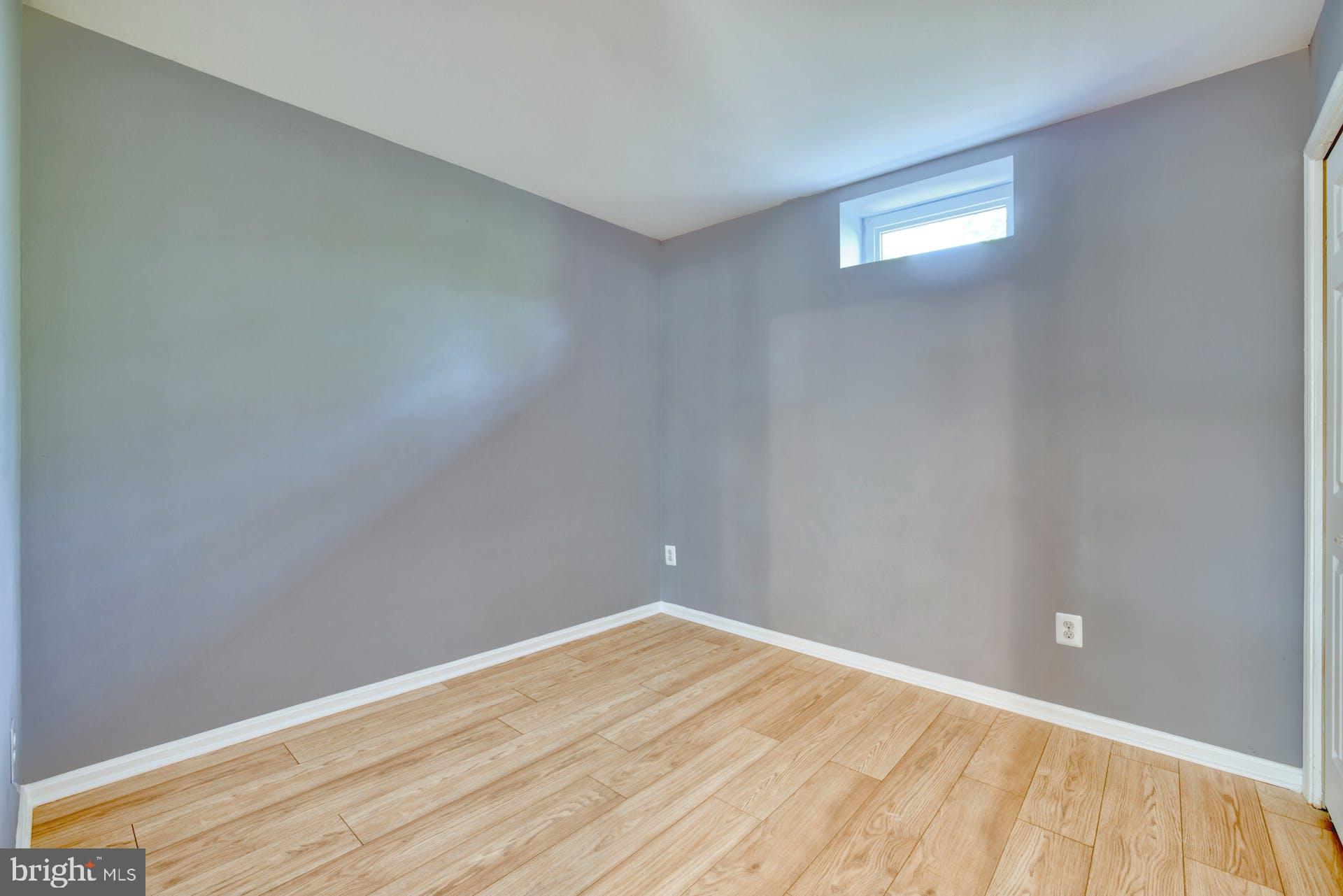 HENSON PARK - Residential Lease