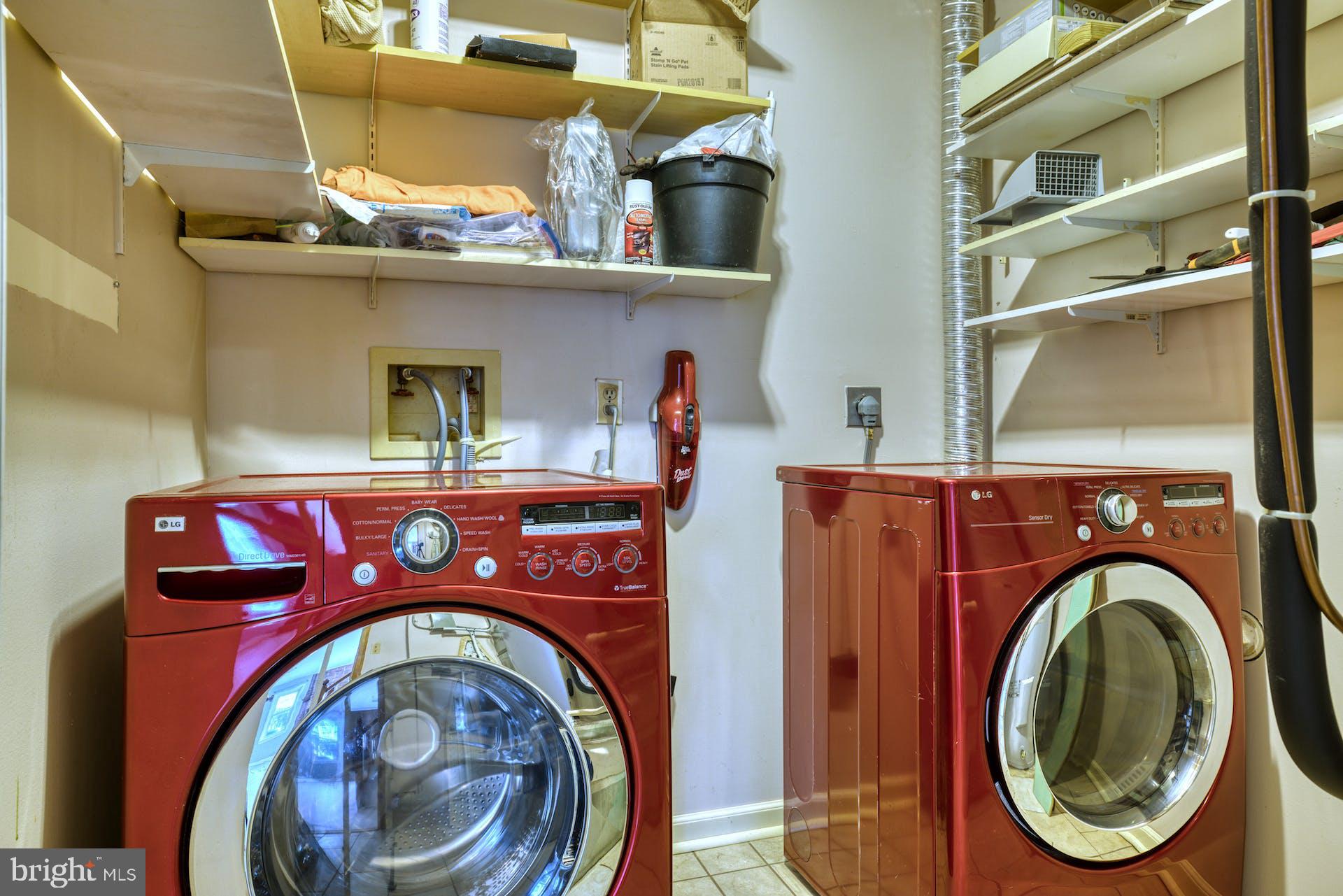 HENSON PARK - Residential Lease