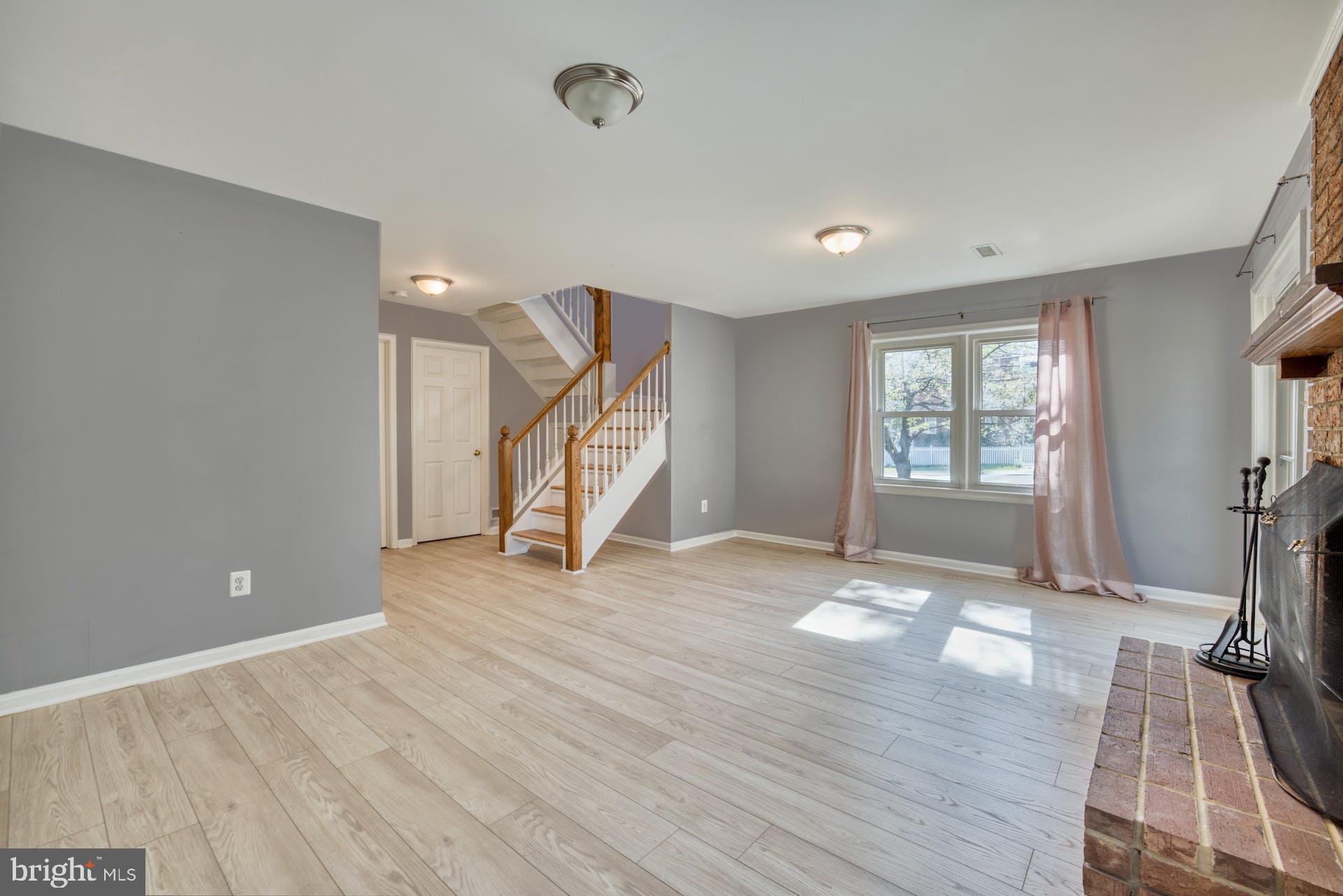 HENSON PARK - Residential Lease