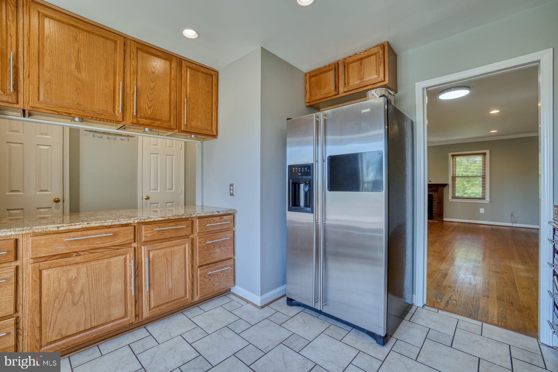 HENSON PARK - Residential Lease