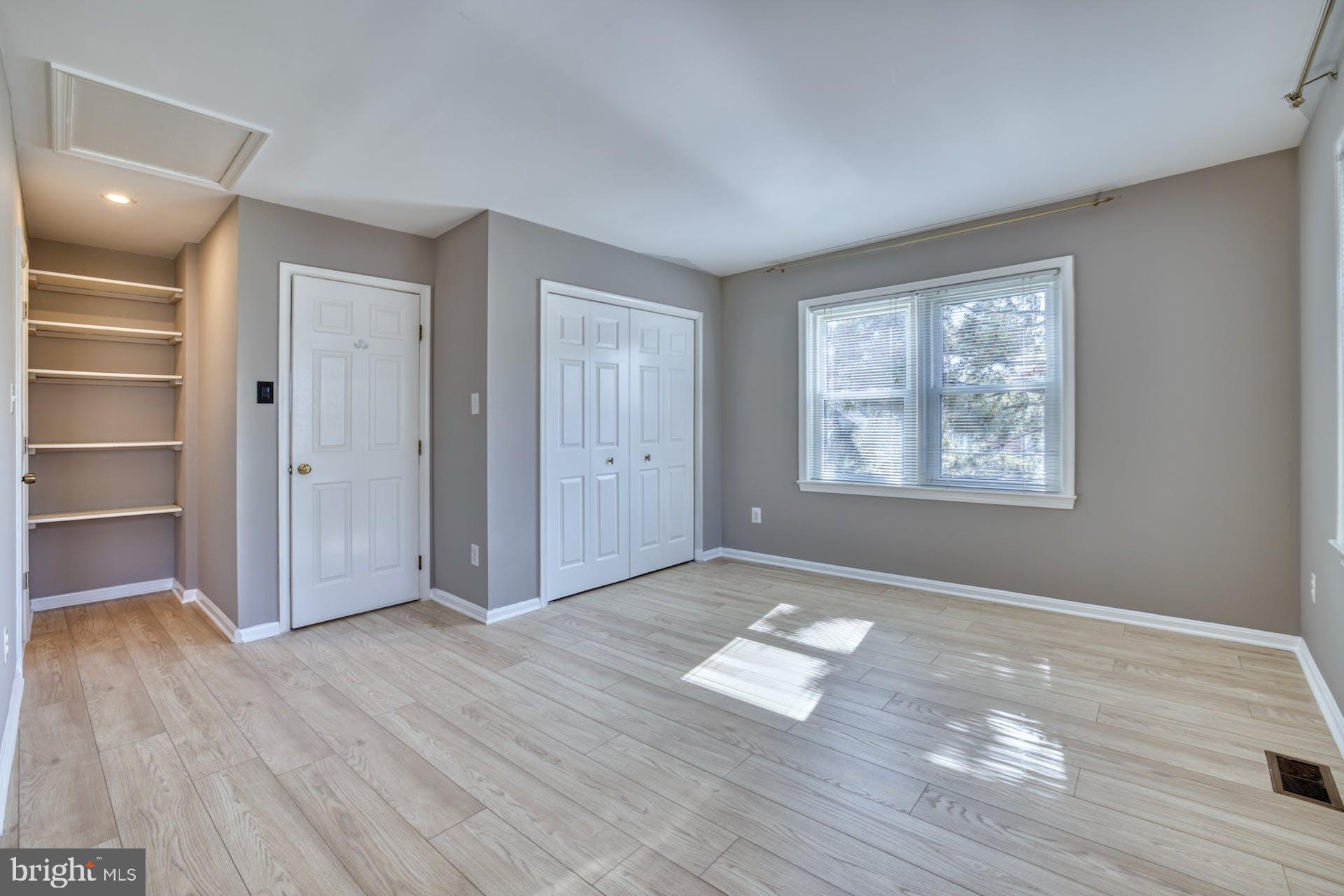 HENSON PARK - Residential Lease