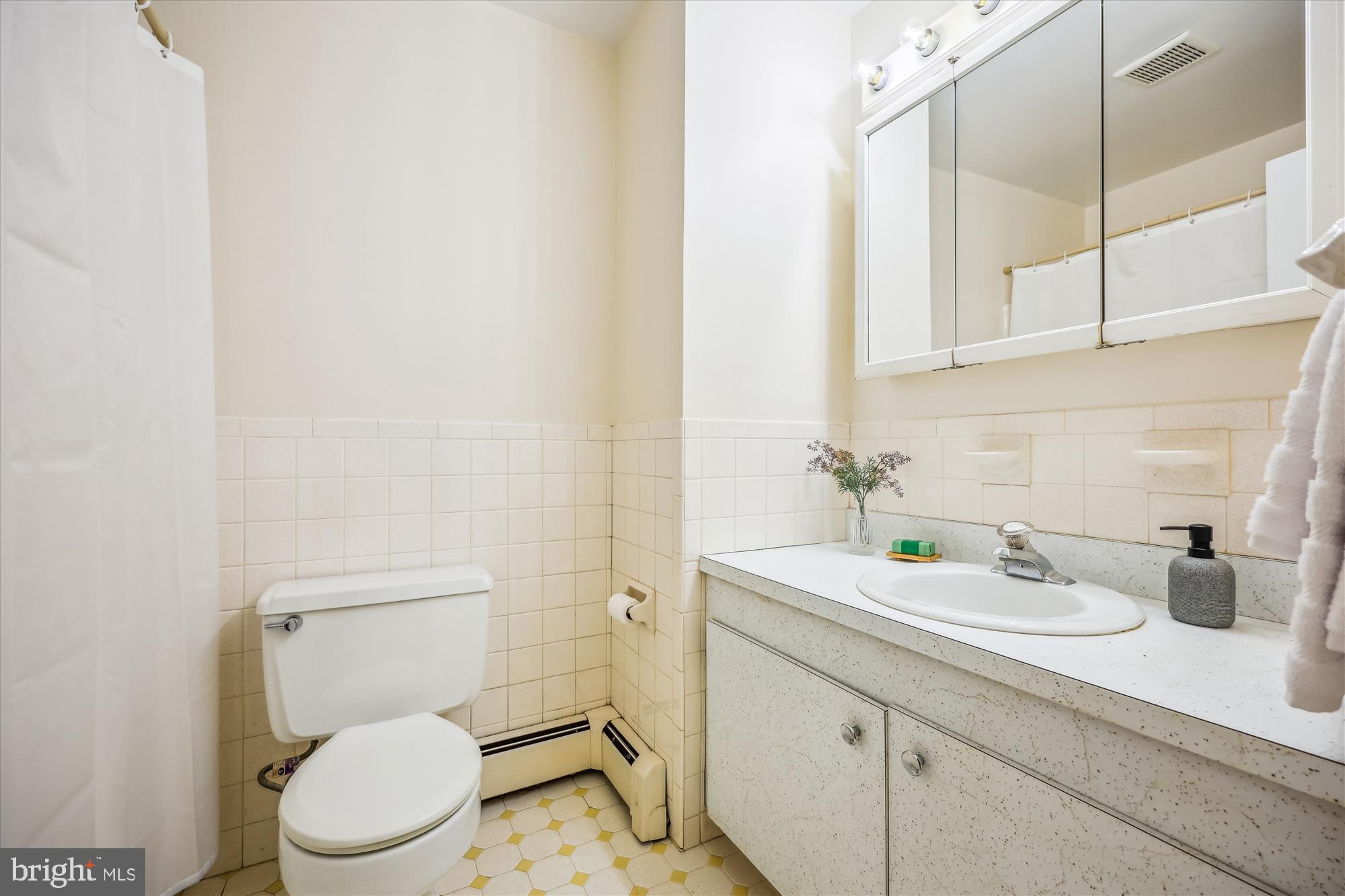 SPRINGBROOK MANOR - Residential