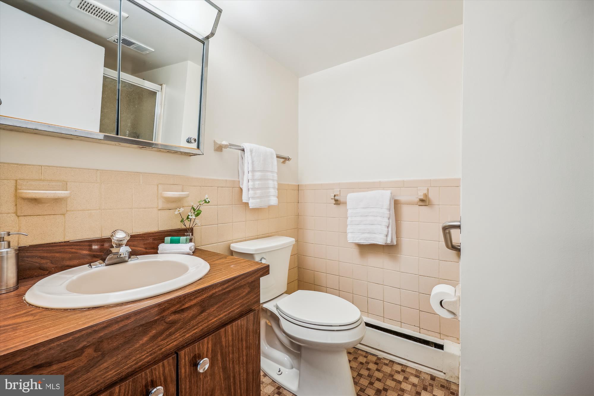 SPRINGBROOK MANOR - Residential