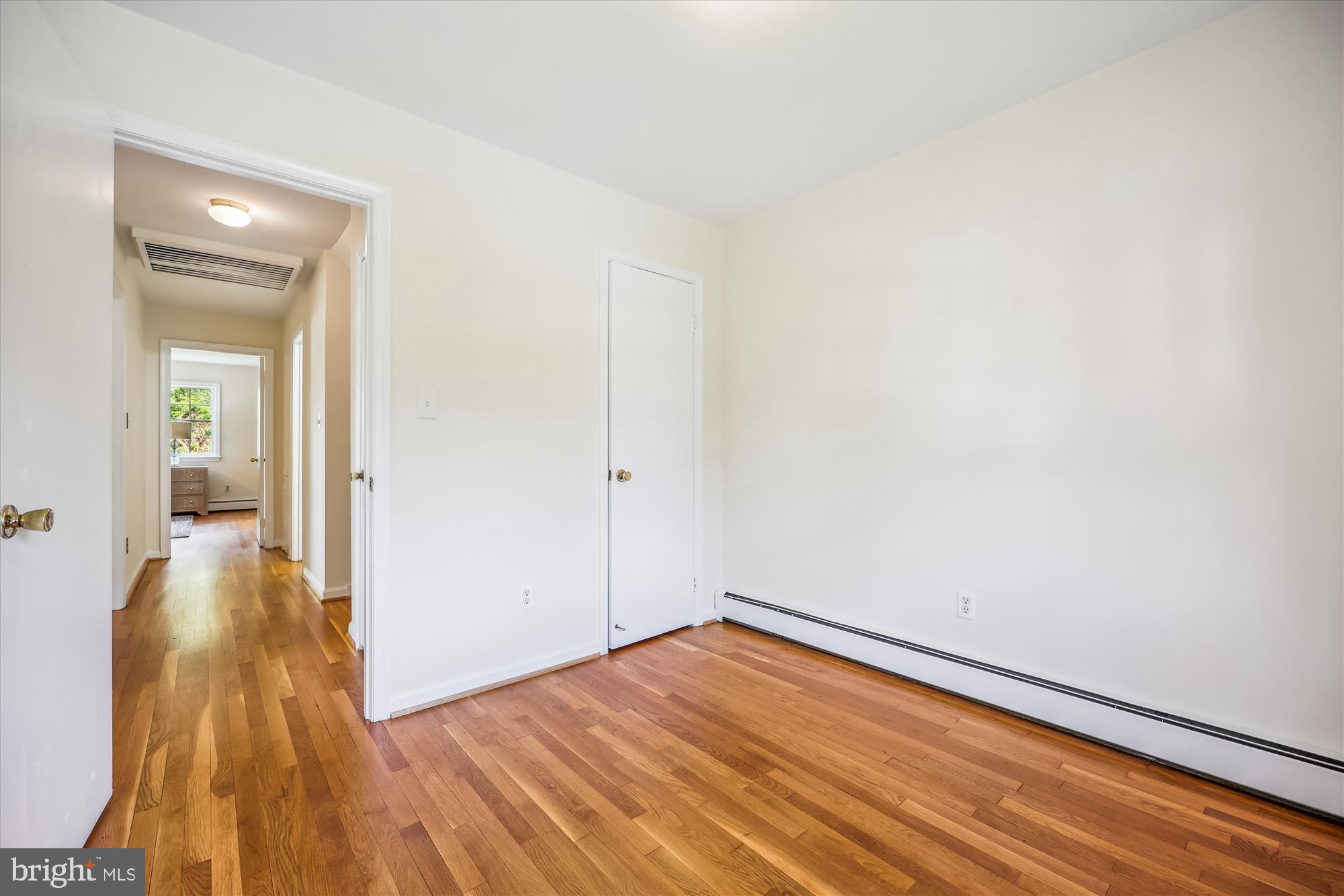 SPRINGBROOK MANOR - Residential