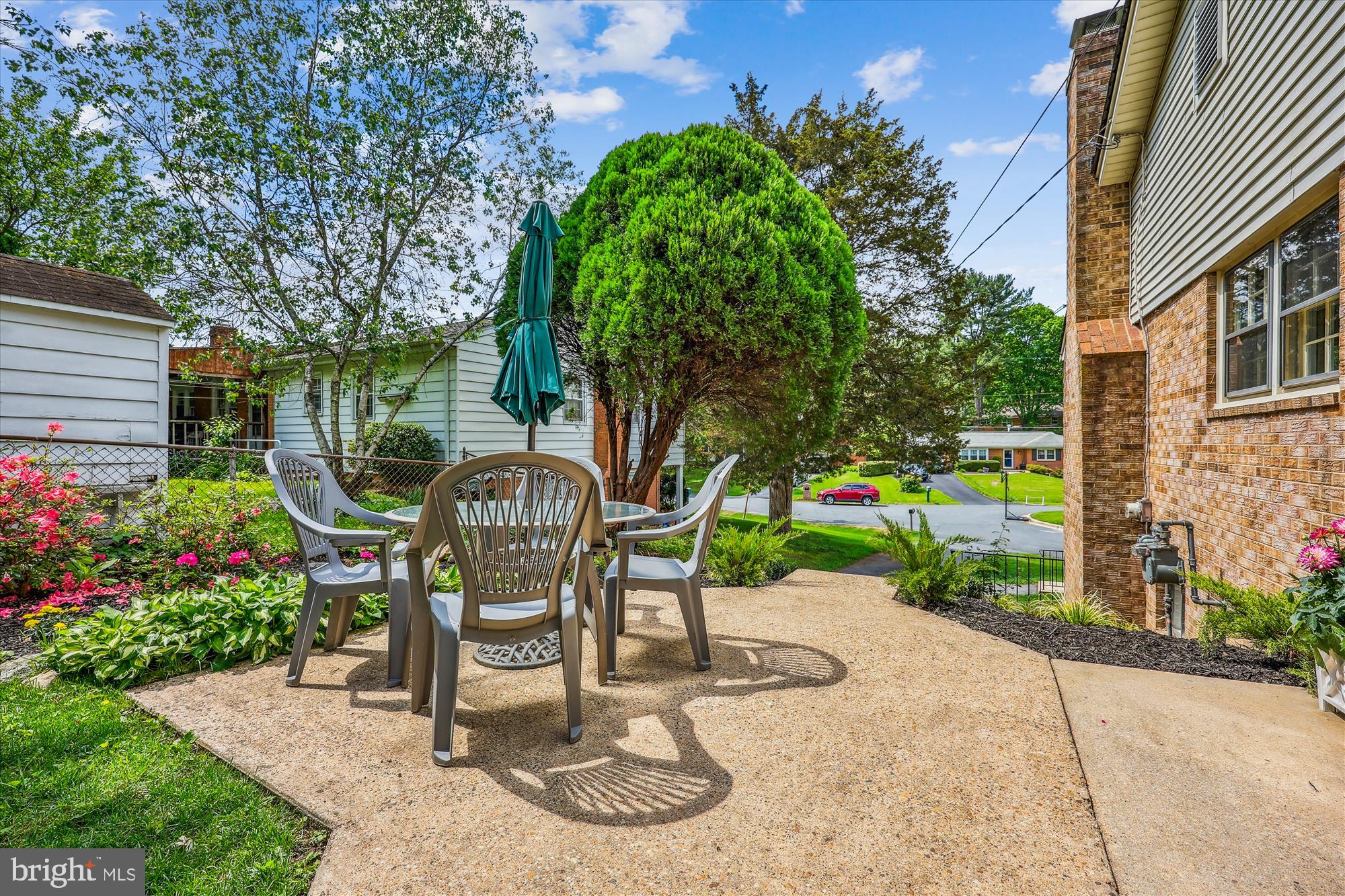 SPRINGBROOK MANOR - Residential