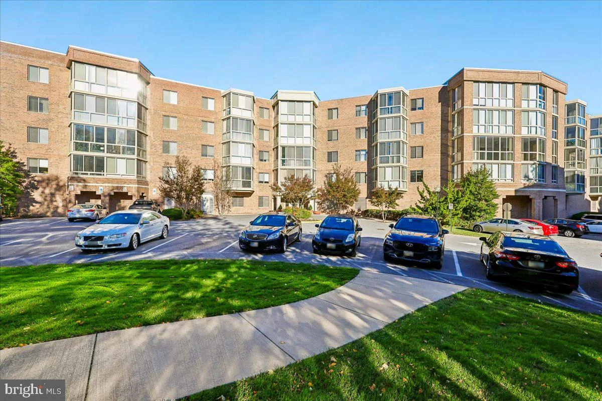 2904 N Leisure World Boulevard Unit 309