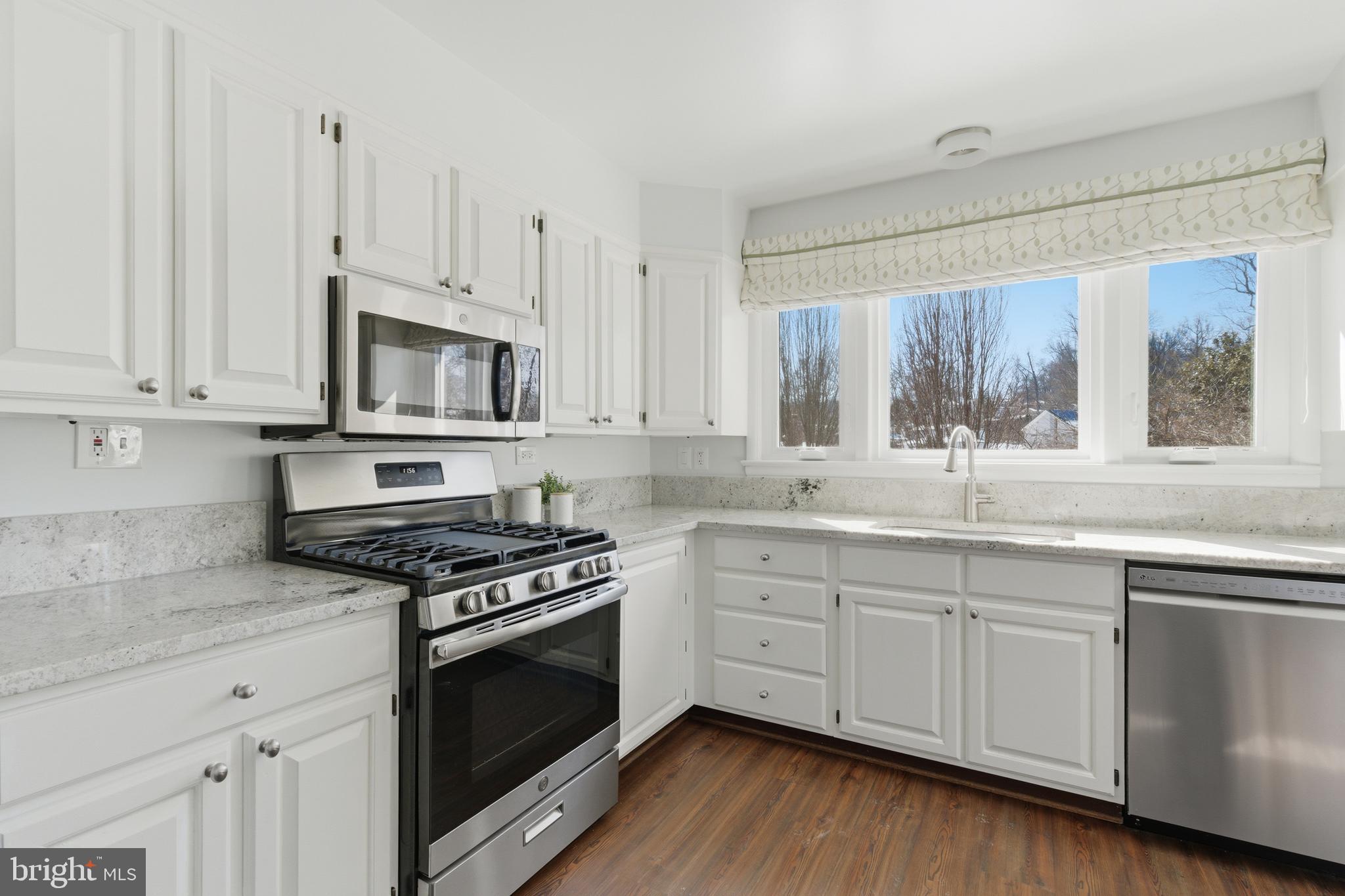 MAPLEWOOD ESTATES - Residential