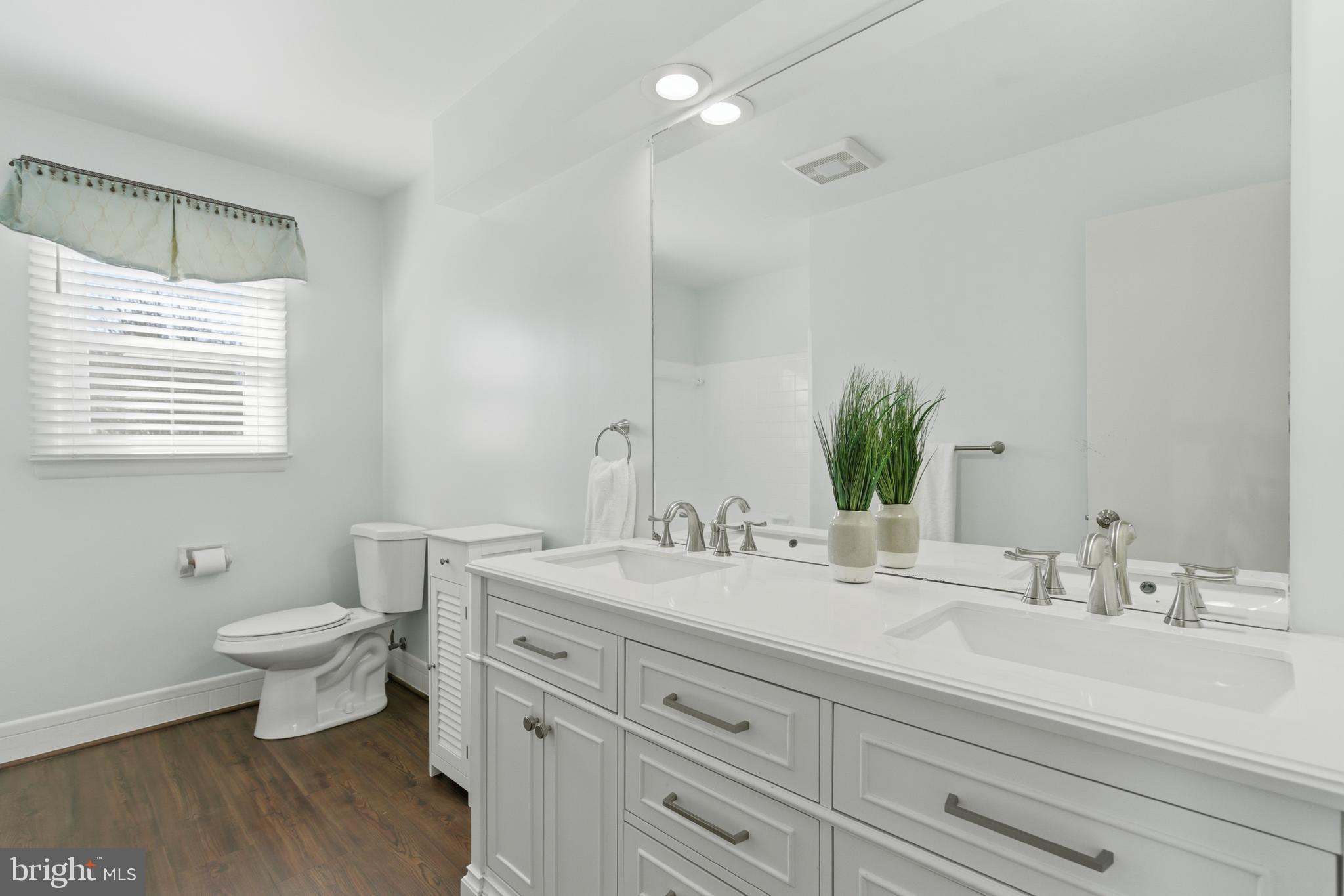 MAPLEWOOD ESTATES - Residential