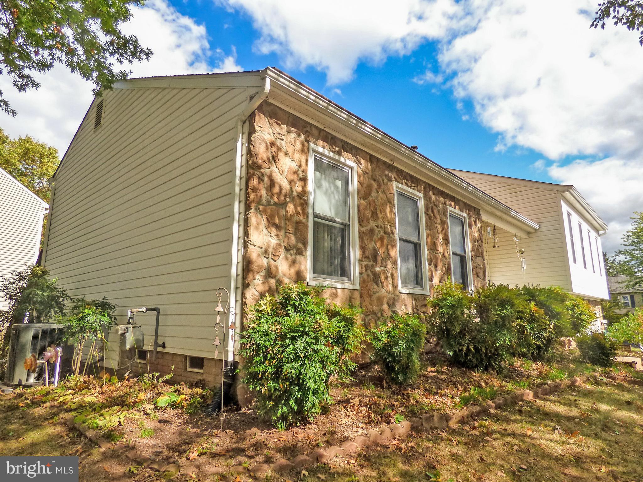 BELLE POND FARM - Residential