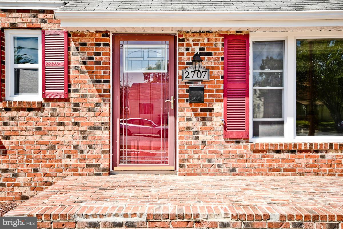 NORTH FORESTVILLE - Residential