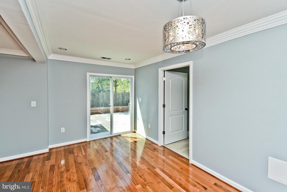 NORTH FORESTVILLE - Residential